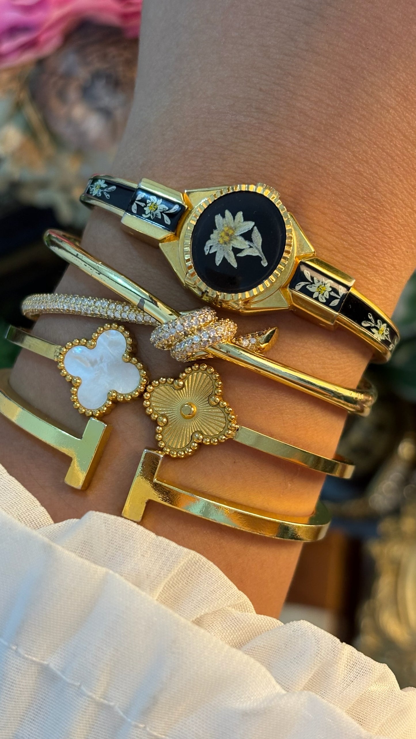 Extremely Rare Dainty Vintage Hanowa Black Victorian Peekaboo Watch in Gold Tone Quartz
