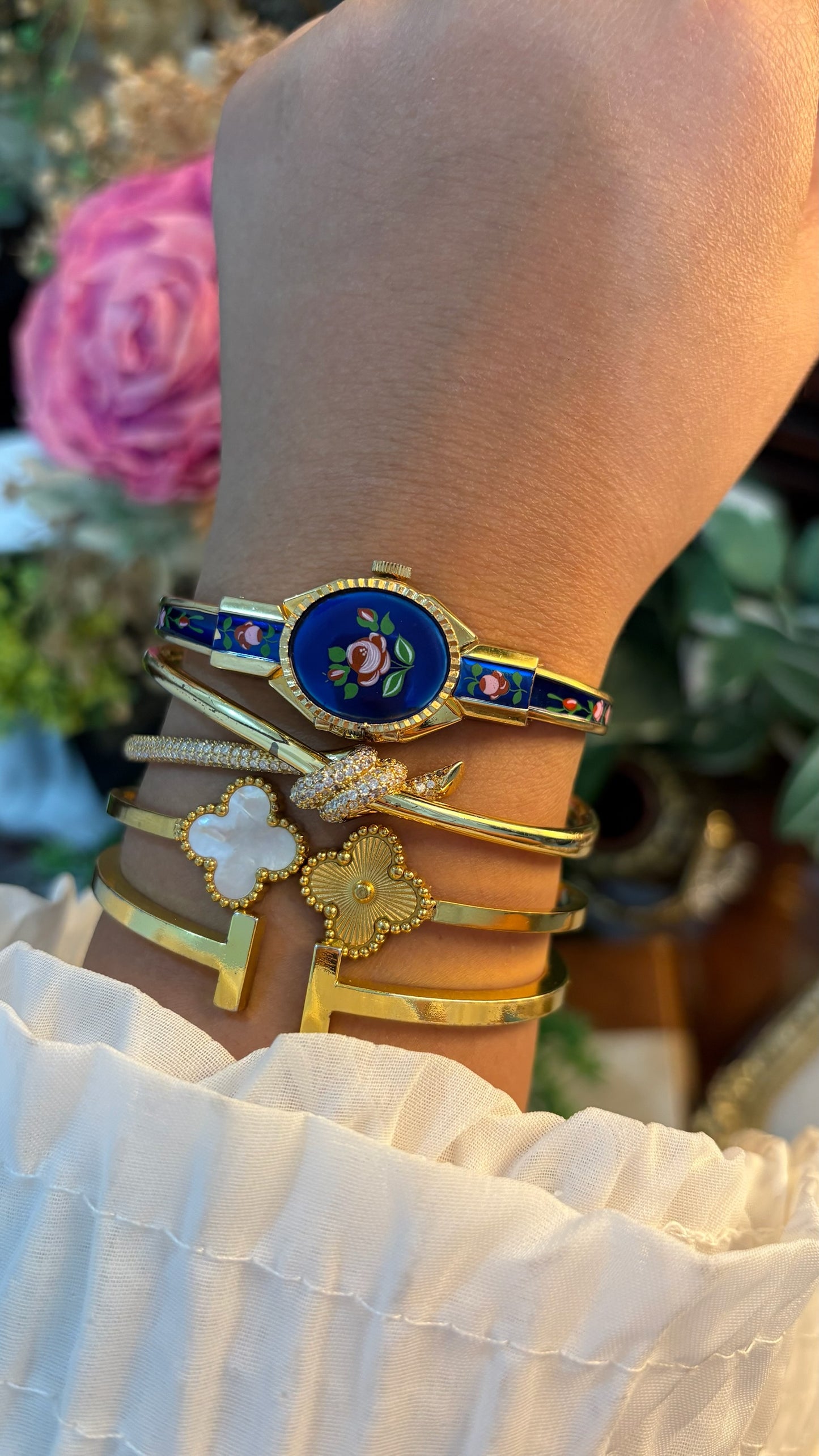Extremely Rare Dainty Vintage Clowat Midnight Blue Victorian Peekaboo Watch in Gold Tone Quartz
