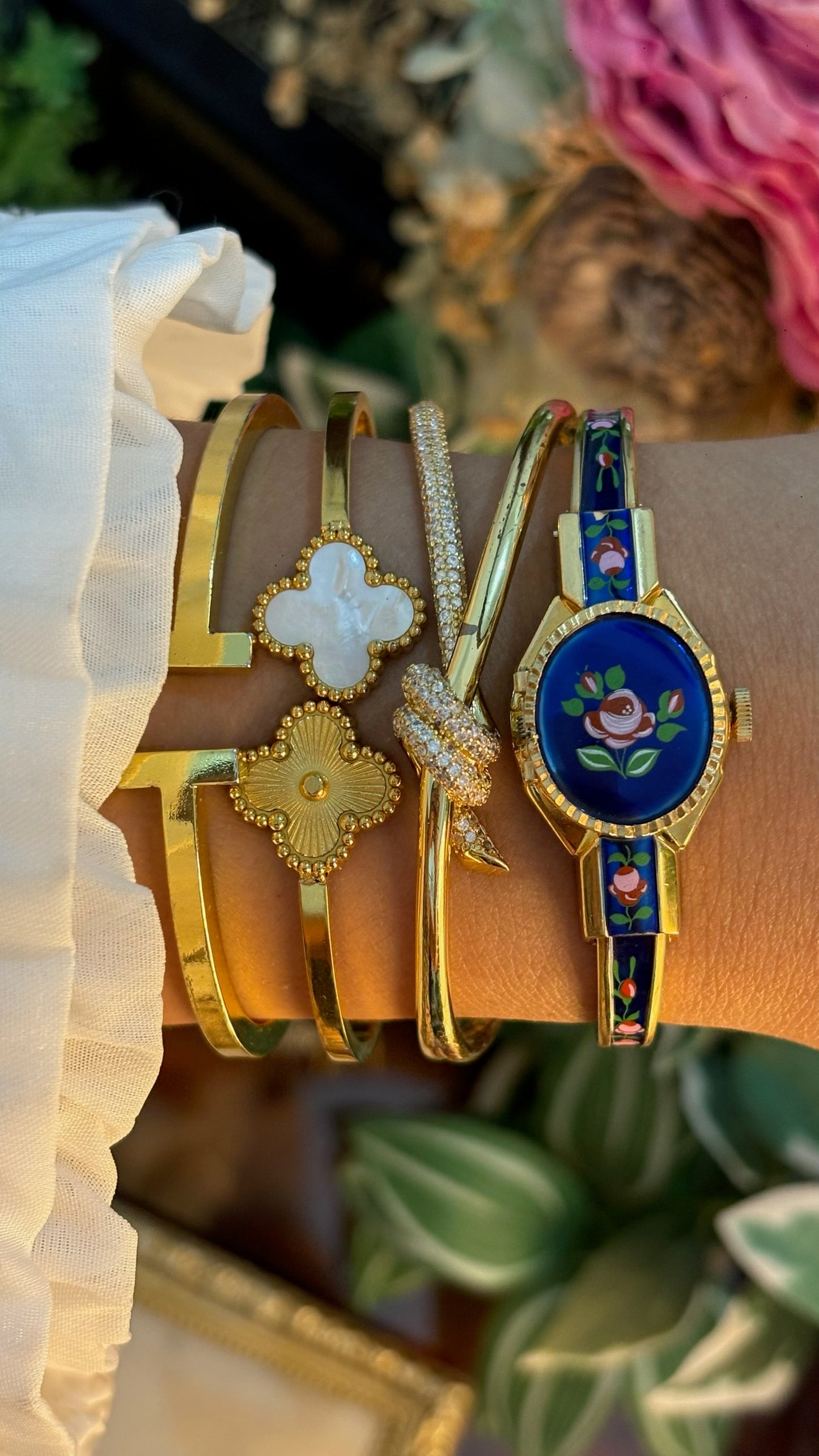 Extremely Rare Dainty Vintage Clowat Midnight Blue Victorian Peekaboo Watch in Gold Tone Quartz