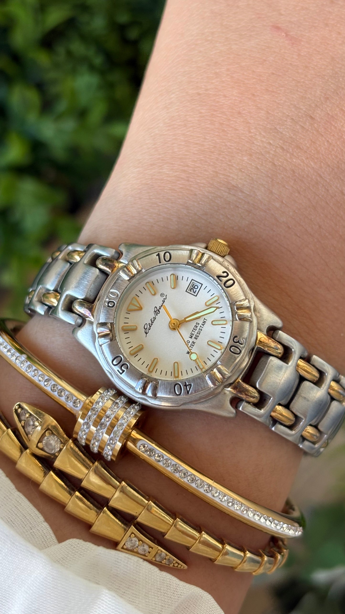 Vintage Eddie Bauer Date Window Sports Link Watch in Two-Tone Quartz #00236