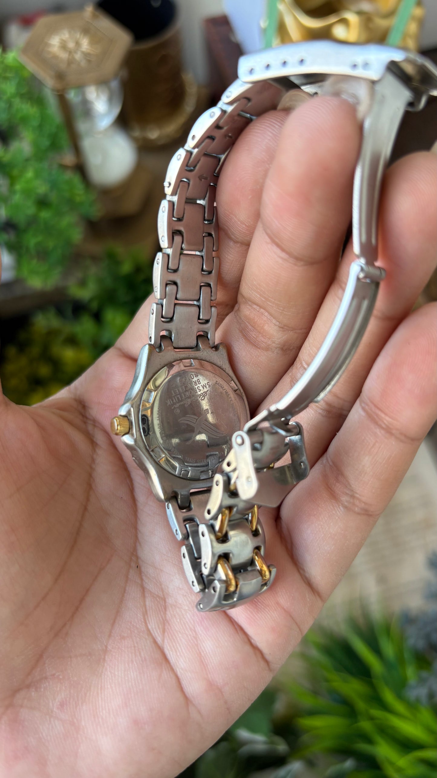 Vintage Eddie Bauer Date Window Sports Link Watch in Two-Tone Quartz #00236