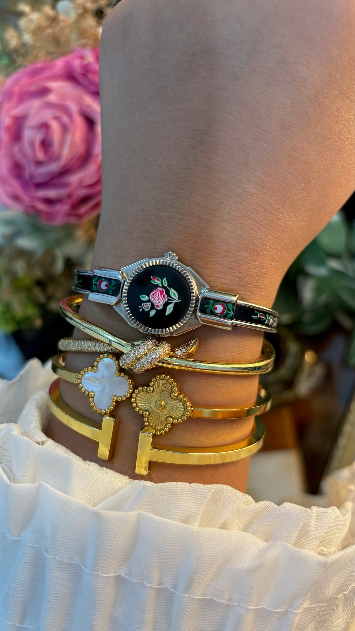 Extremely Rare Dainty Vintage Prip Prep Black Victorian Peekaboo Watch in Silver Tone Quartz