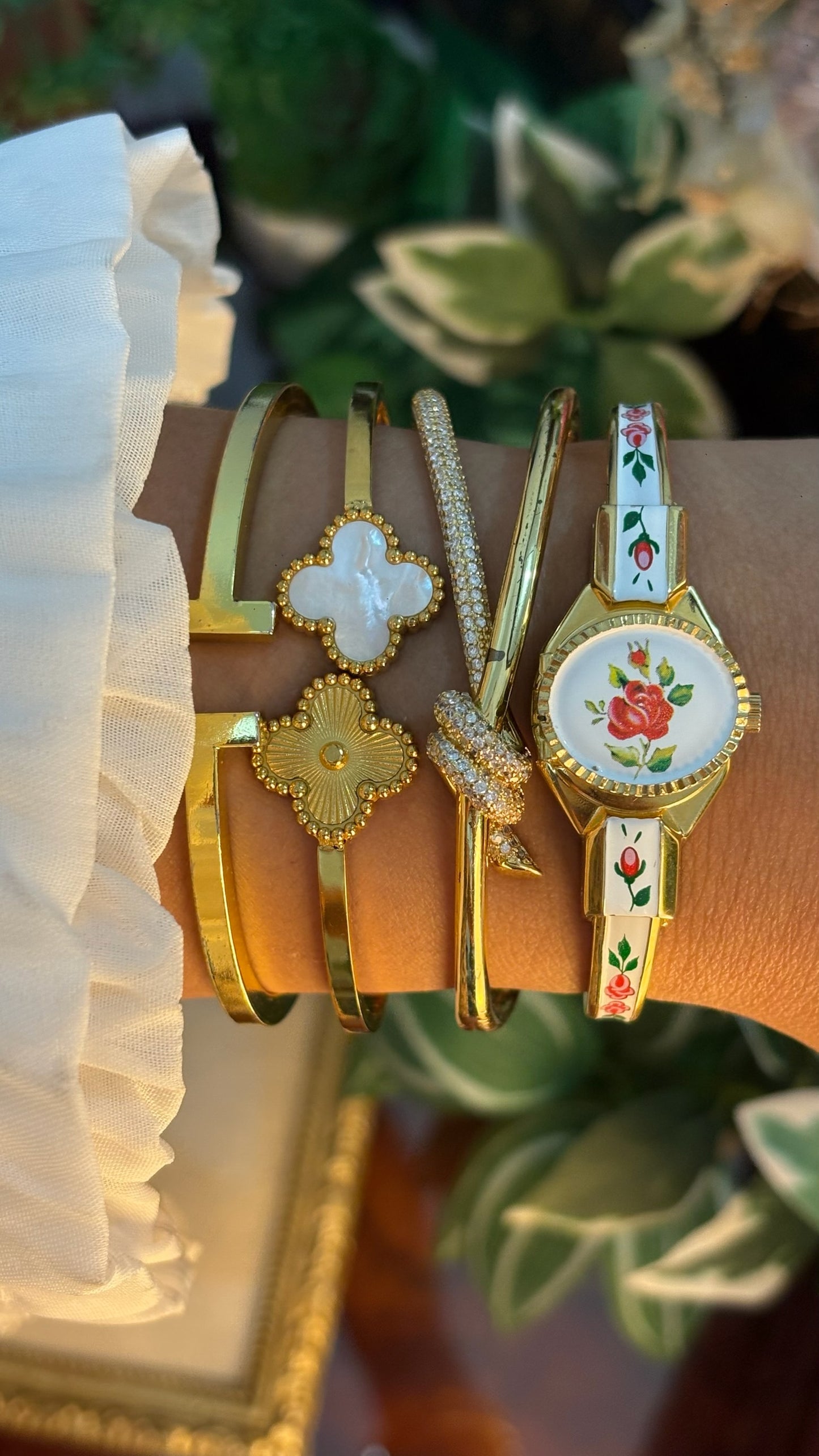 Extremely Rare Dainty Vintage Bornoy White Victoria Peekaboo Watch in Gold Tone Quartz