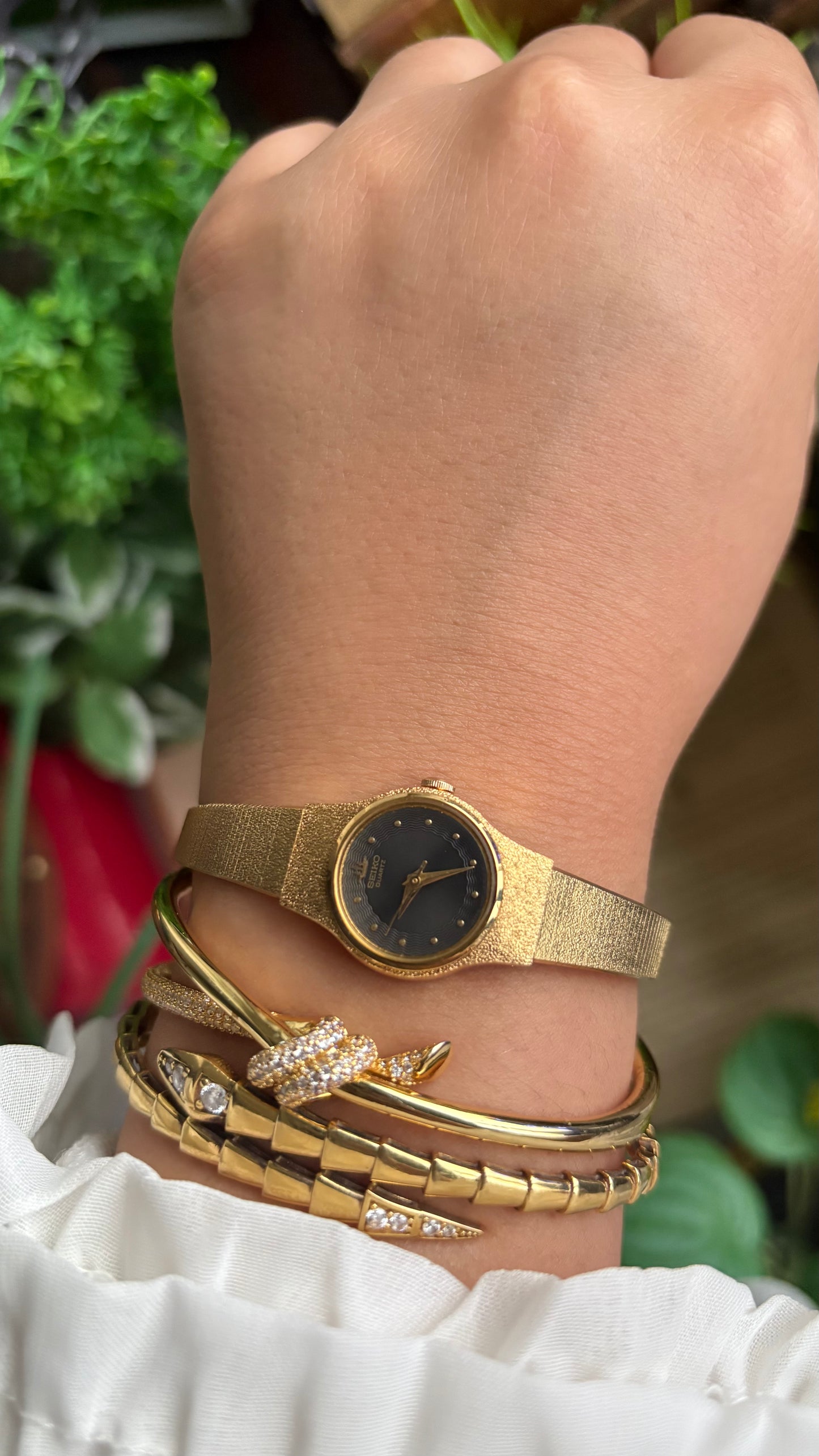 Vintage Seiko Watch in Gold Tone Black Dial