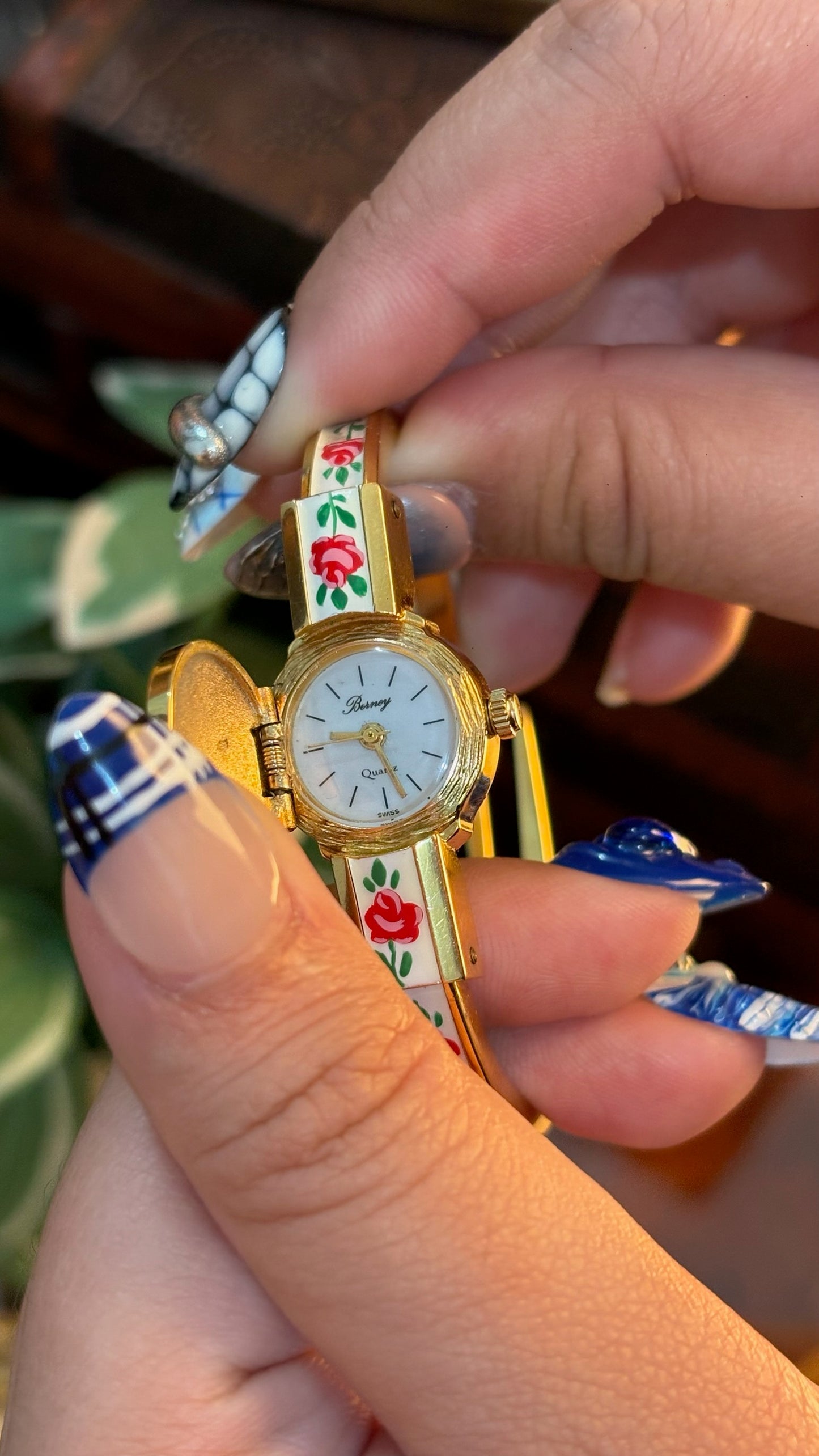 Extremely Rare Dainty Vintage Bornoy White Victoria Peekaboo Watch in Gold Tone Quartz
