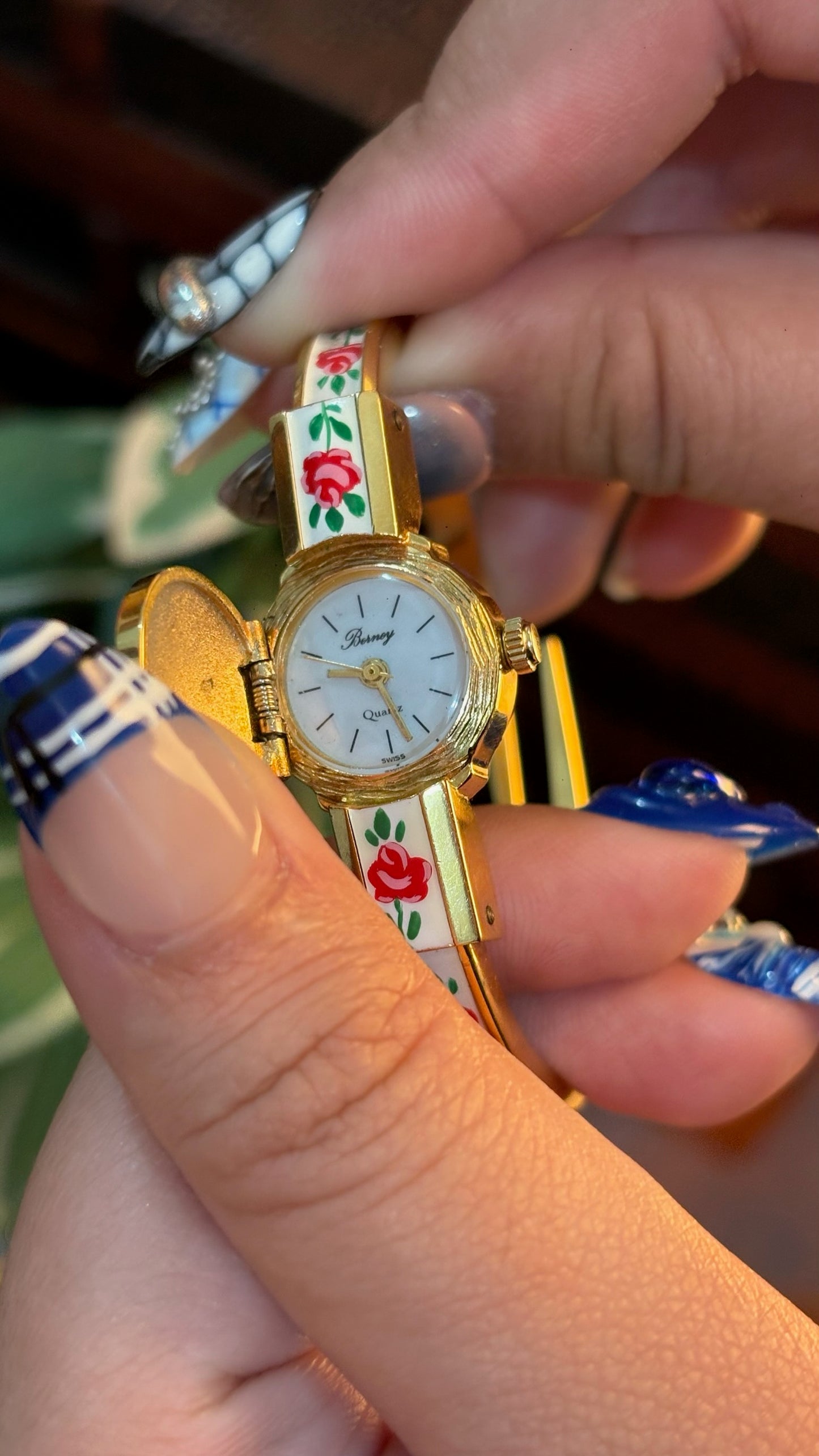Extremely Rare Dainty Vintage Bornoy White Victoria Peekaboo Watch in Gold Tone Quartz