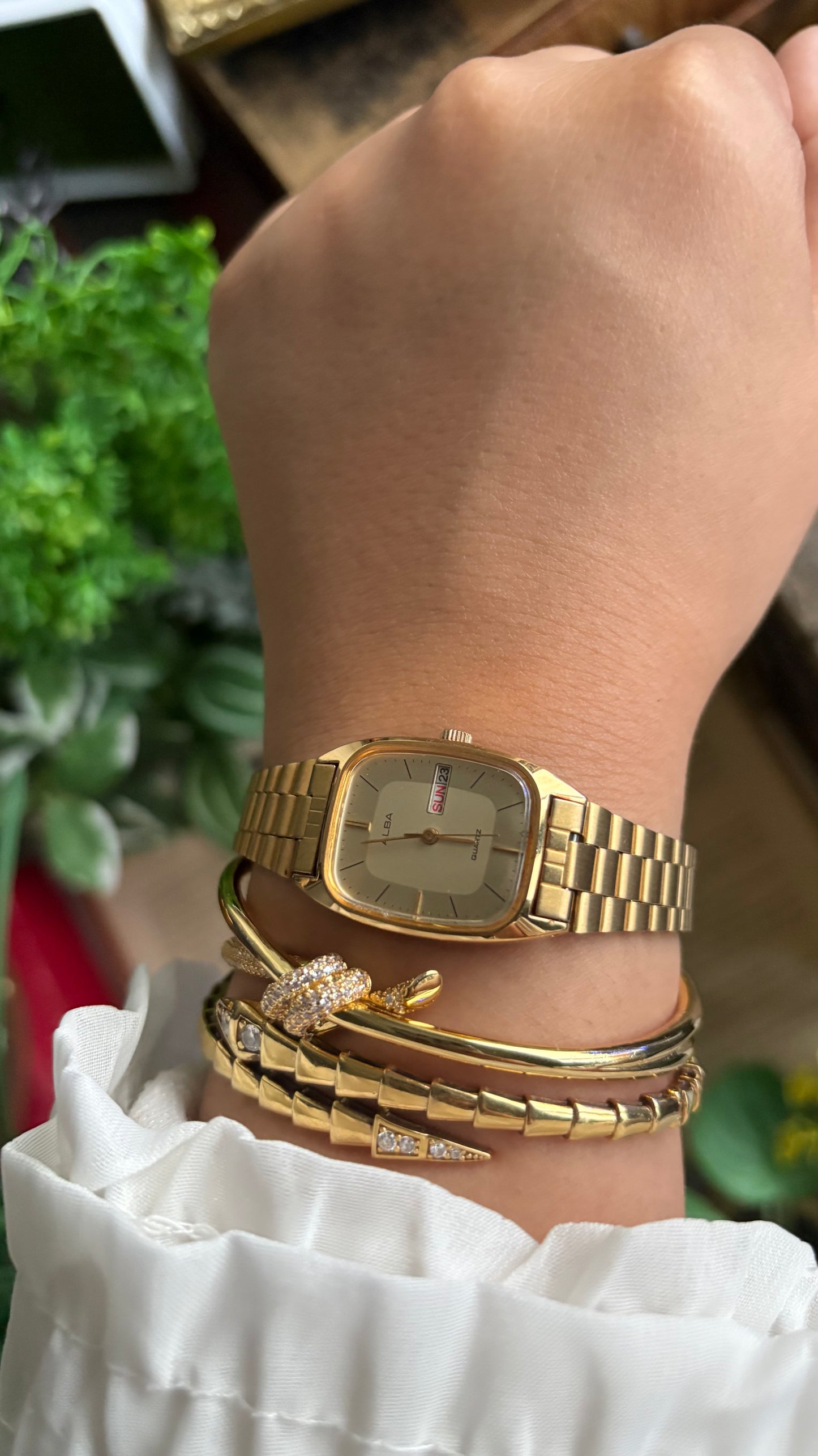 Vintage Alba Seiko Tank Watch in Gold Tone with Day-Date Window