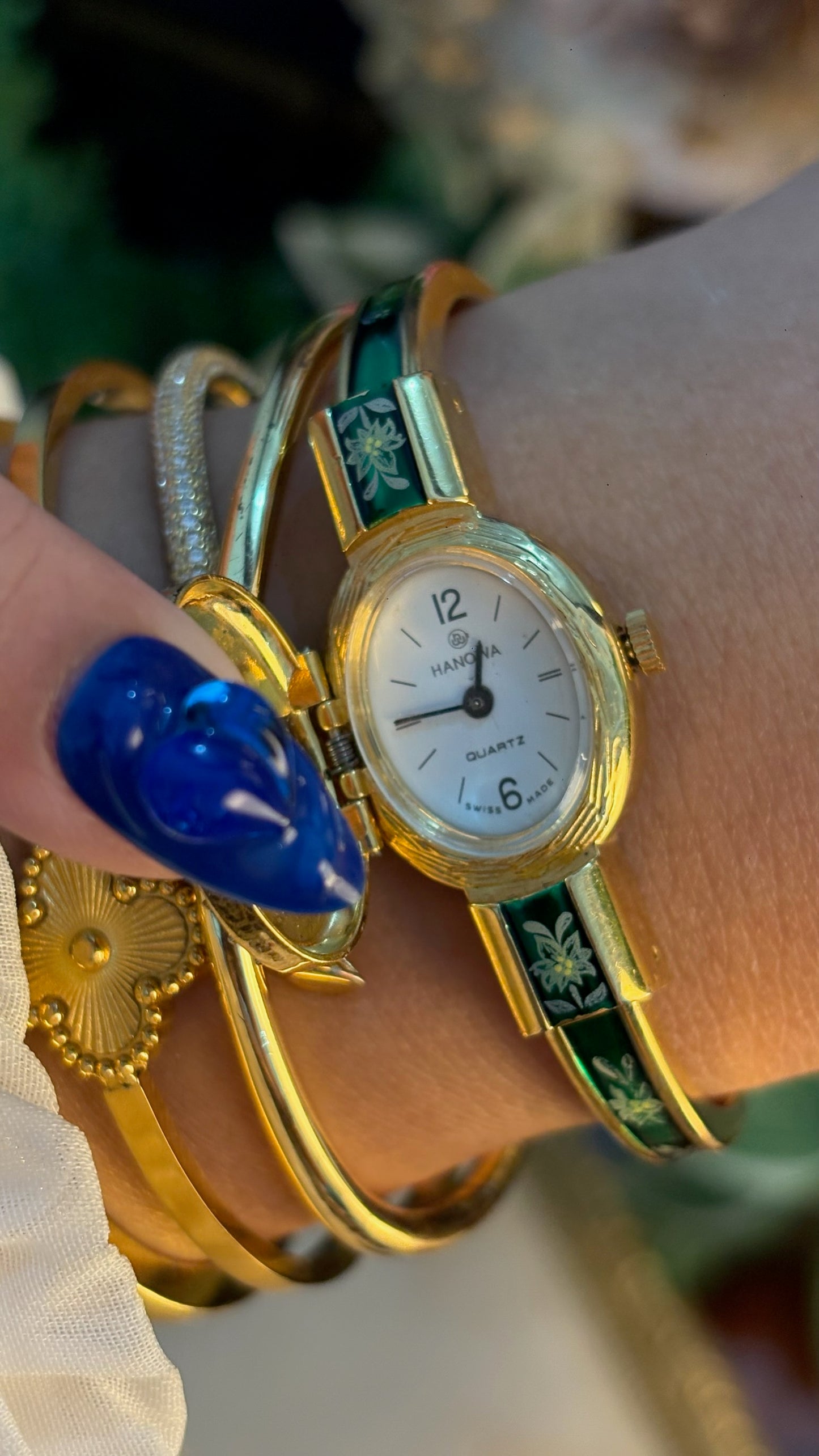 Extremely Rare Dainty Vintage Hanowa Emerald Green Watch in Gold Tone Quartz