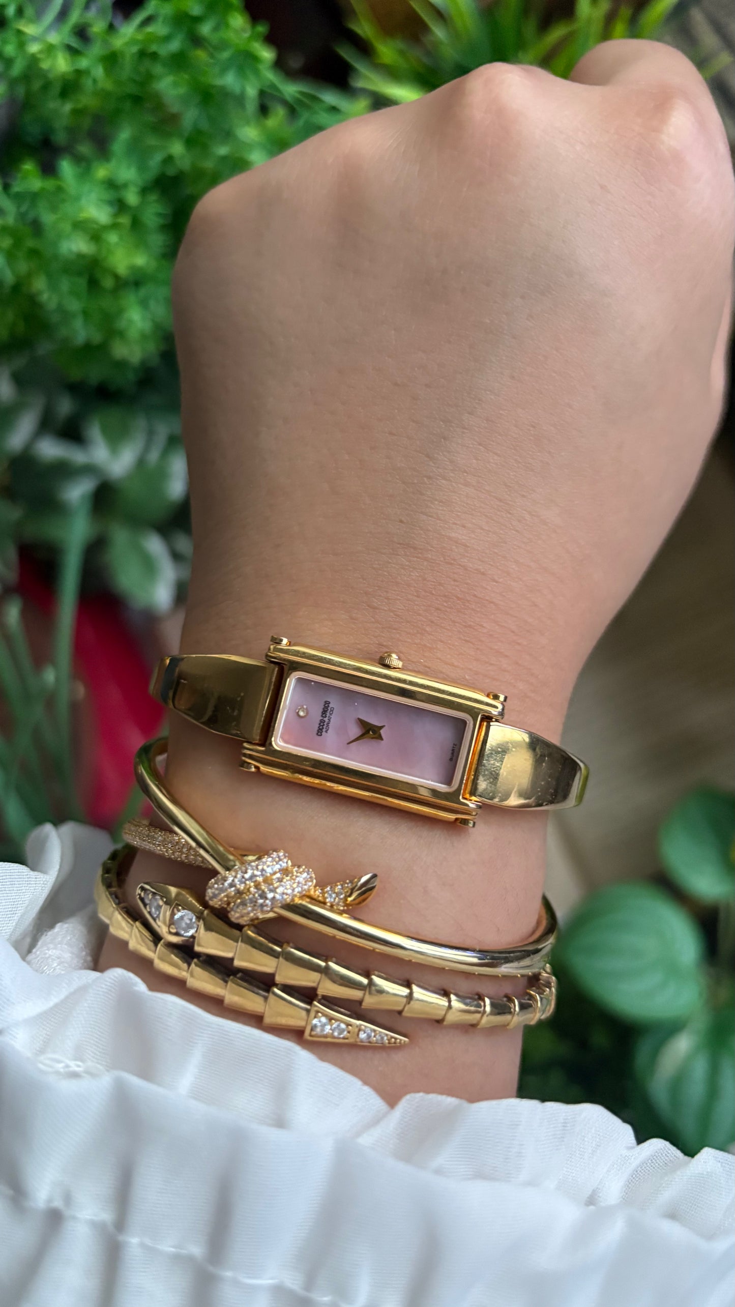 Vintage Cocco - Croco Watch in Gold Tone Gucci Style Bangle Pink Pearl Dial
