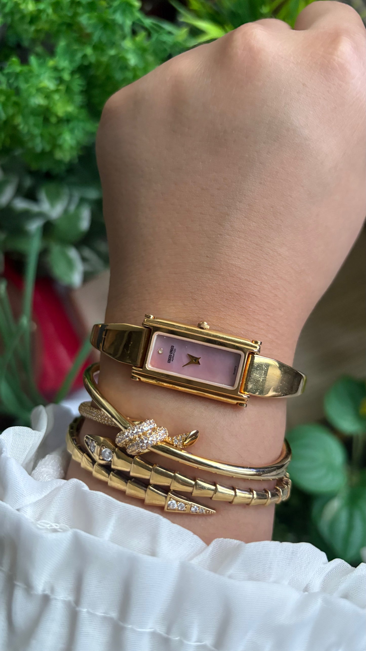 Vintage Cocco - Croco Watch in Gold Tone Gucci Style Bangle Pink Pearl Dial