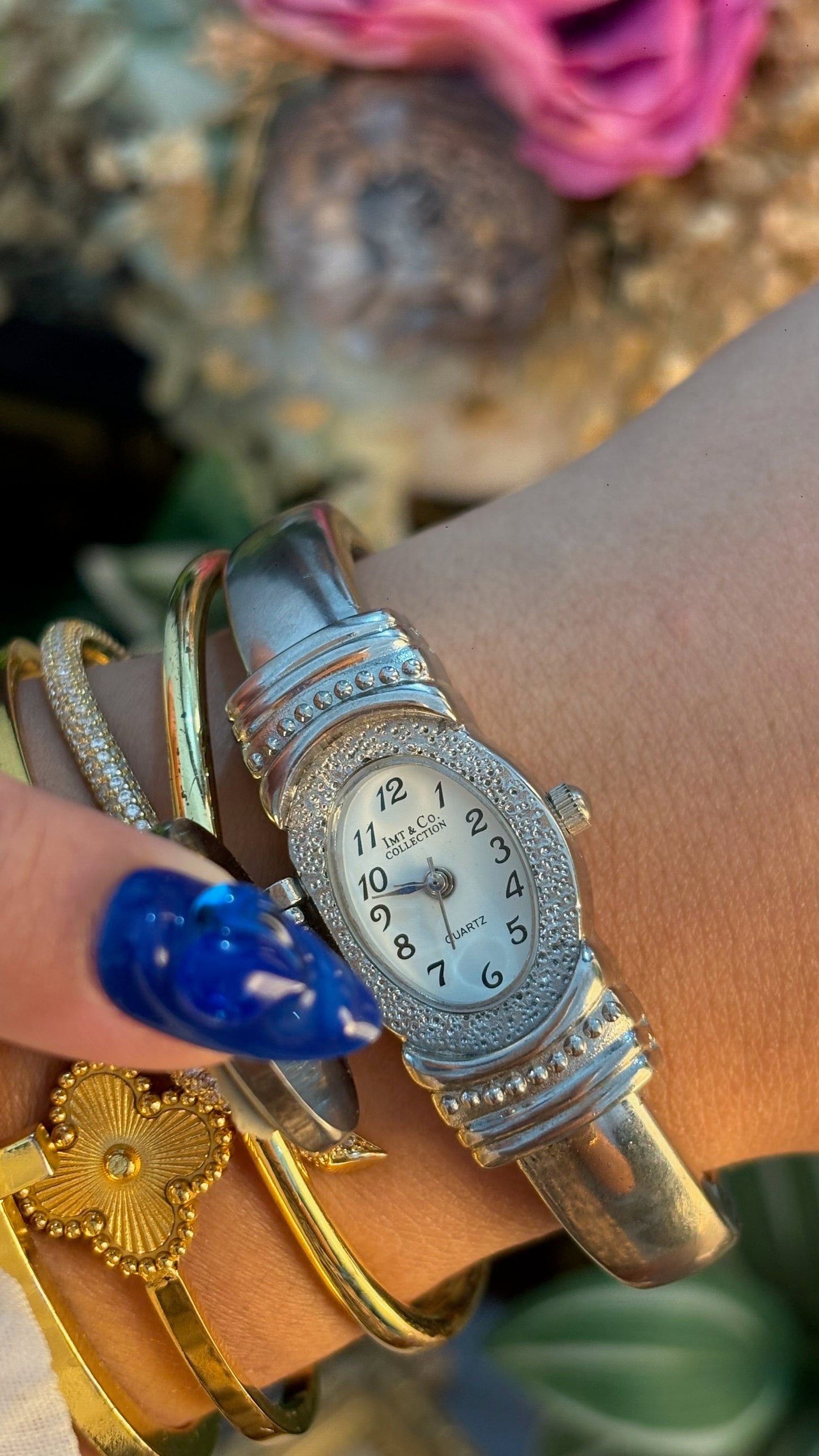 Extremely Rare Dainty Vintage IMT & Co. Cameo Peekaboo Watch in Silver Tone Quartz