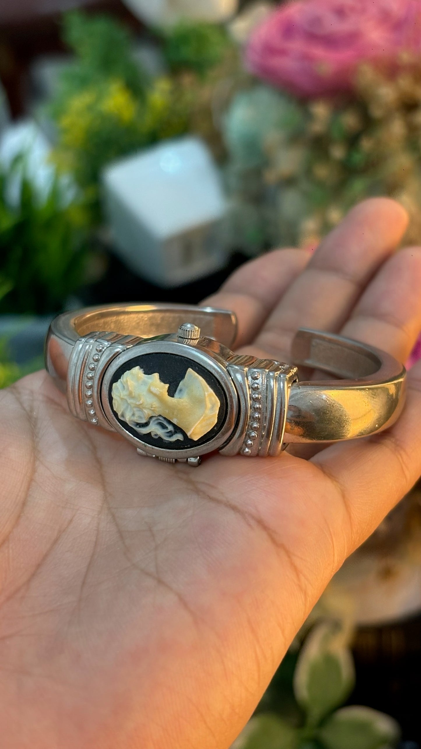 Extremely Rare Dainty Vintage IMT & Co. Cameo Peekaboo Watch in Silver Tone Quartz