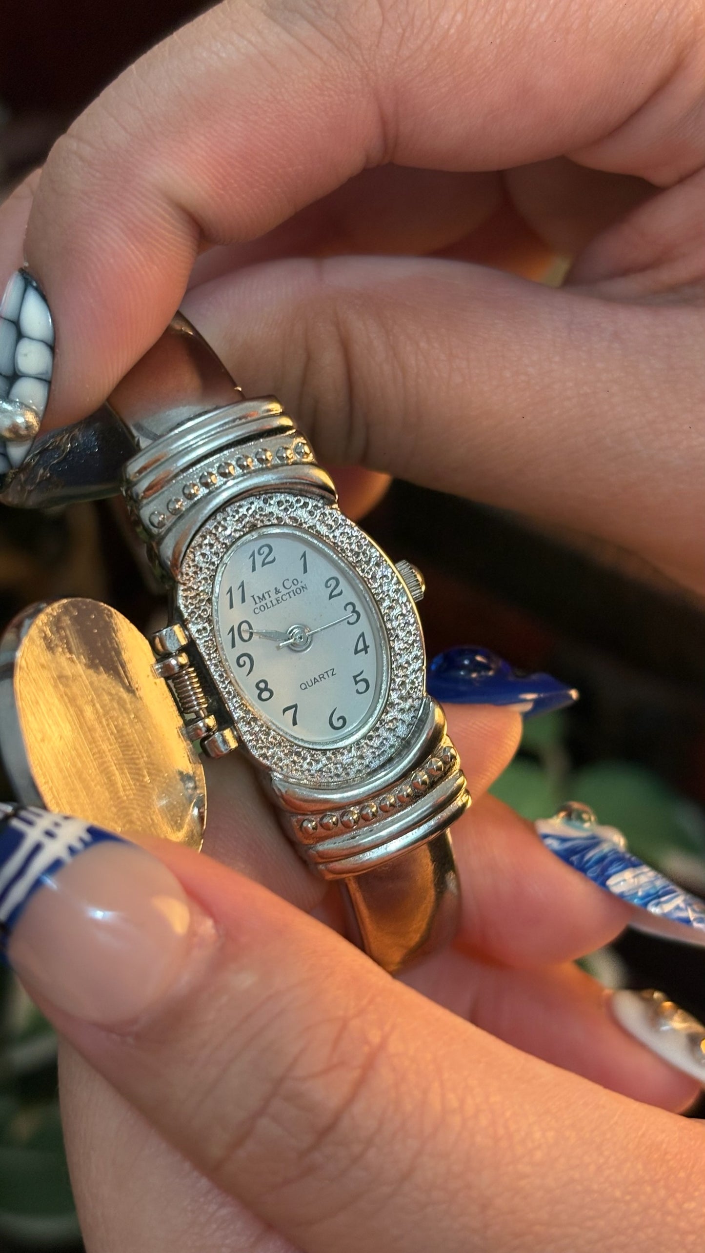 Extremely Rare Dainty Vintage IMT & Co. Cameo Peekaboo Watch in Silver Tone Quartz