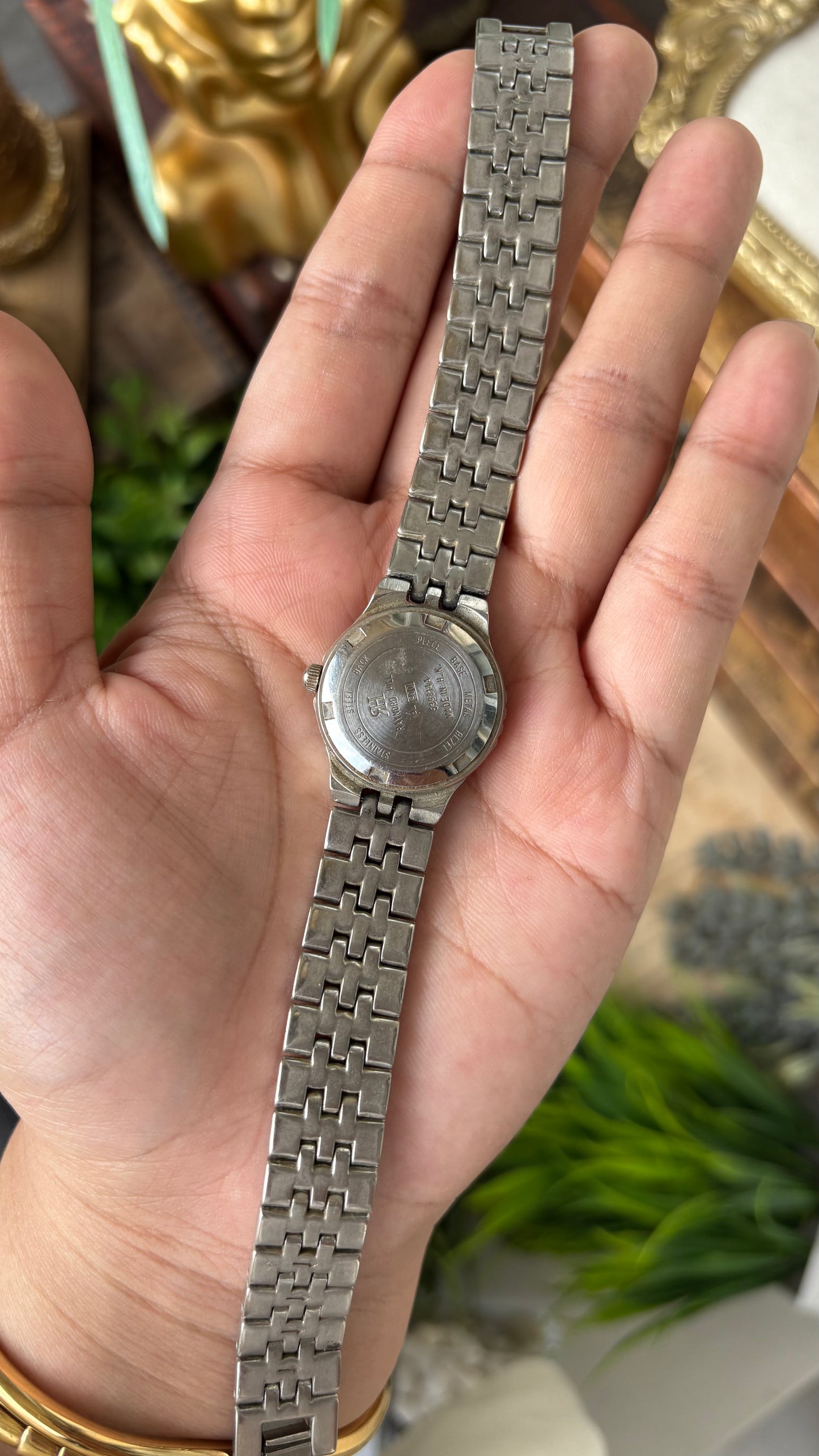 Vintage Raynord Hill Sandblast Dial Watch in Silver Tone Rhinestone Indices Quartz #00630