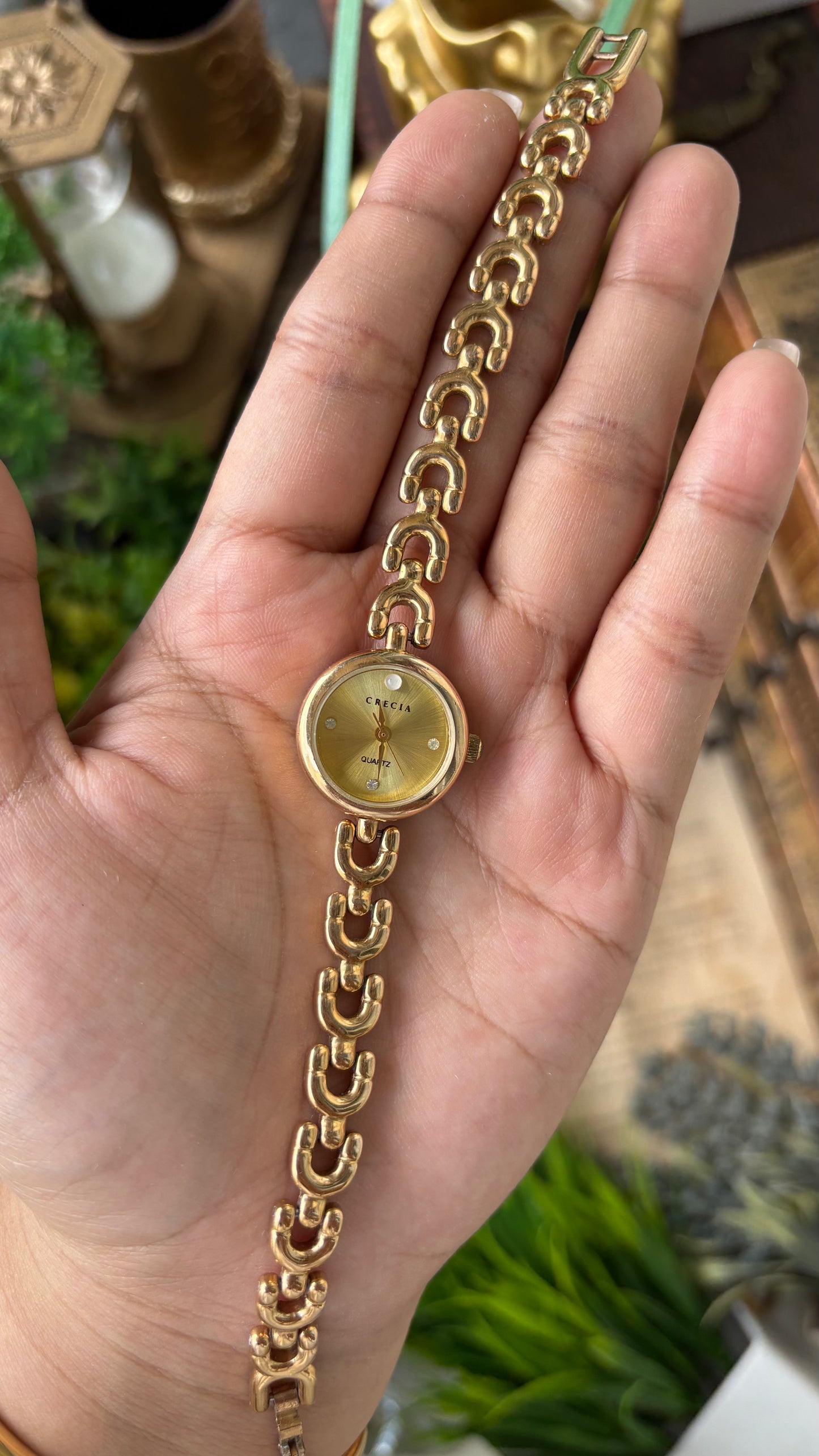 Vintage Crecia Wishbone Link Bracelet Watch in Gold Tone Quartz #00620