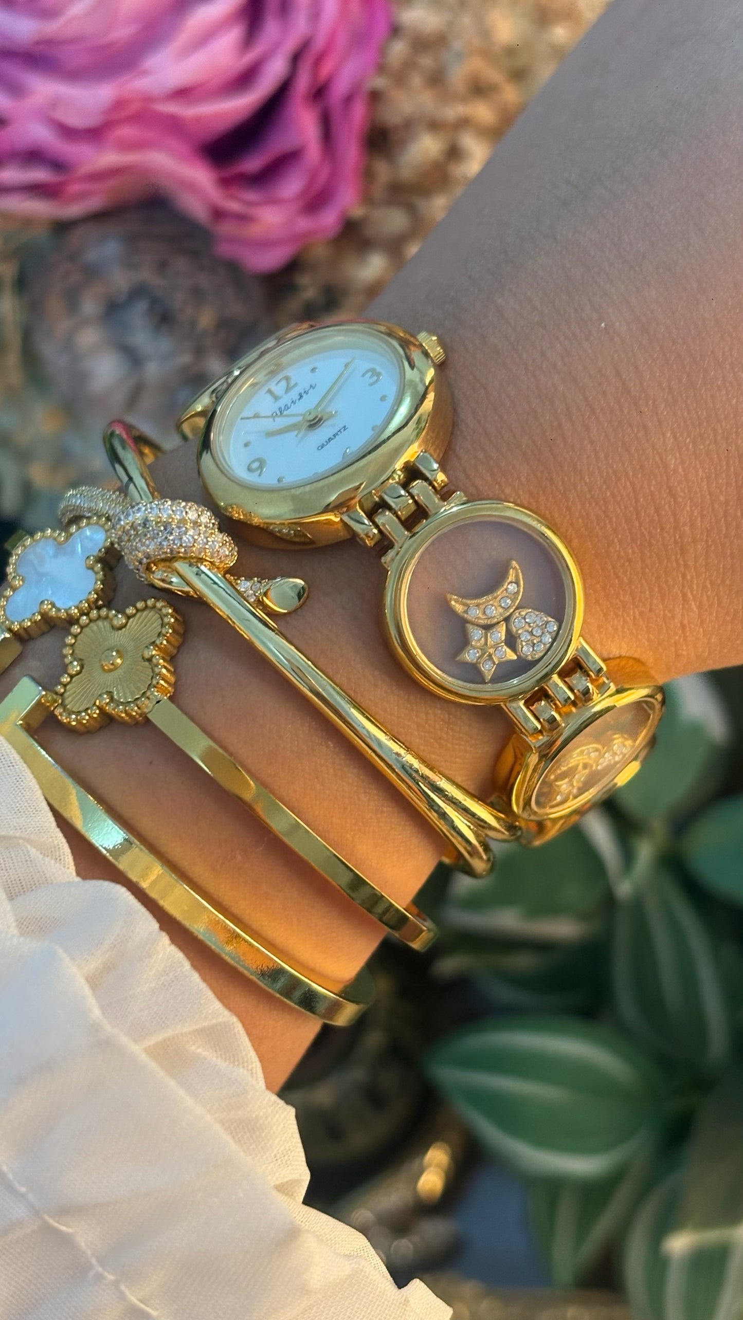 Rare Vintage Plaisir Transparent Dancing Stone Links Watch in Gold Tone Quartz