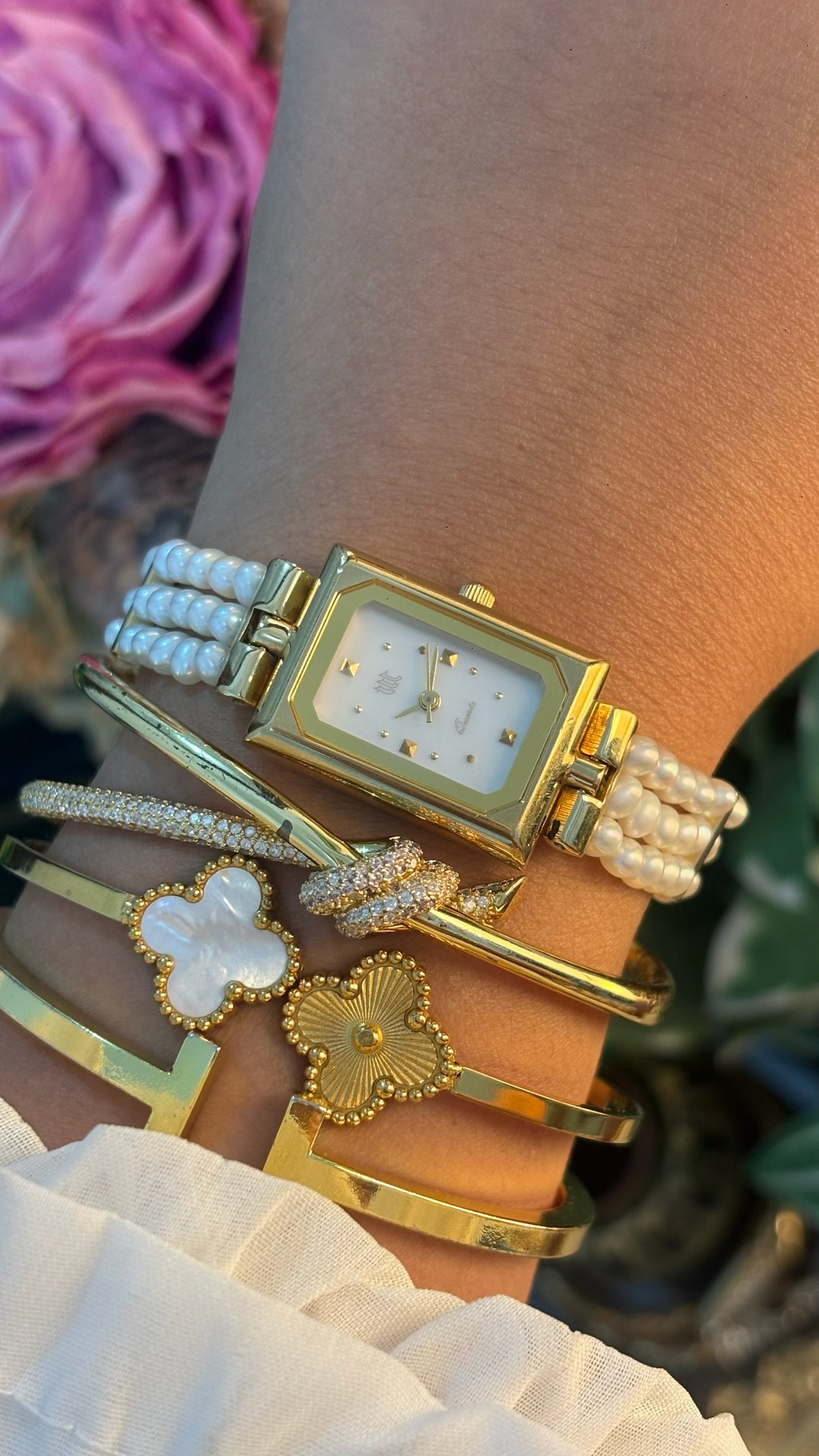 Extremely Rare Dainty Vintage TTT Freshwater Pearl Bracelet Watch in Gold Tone Quartz