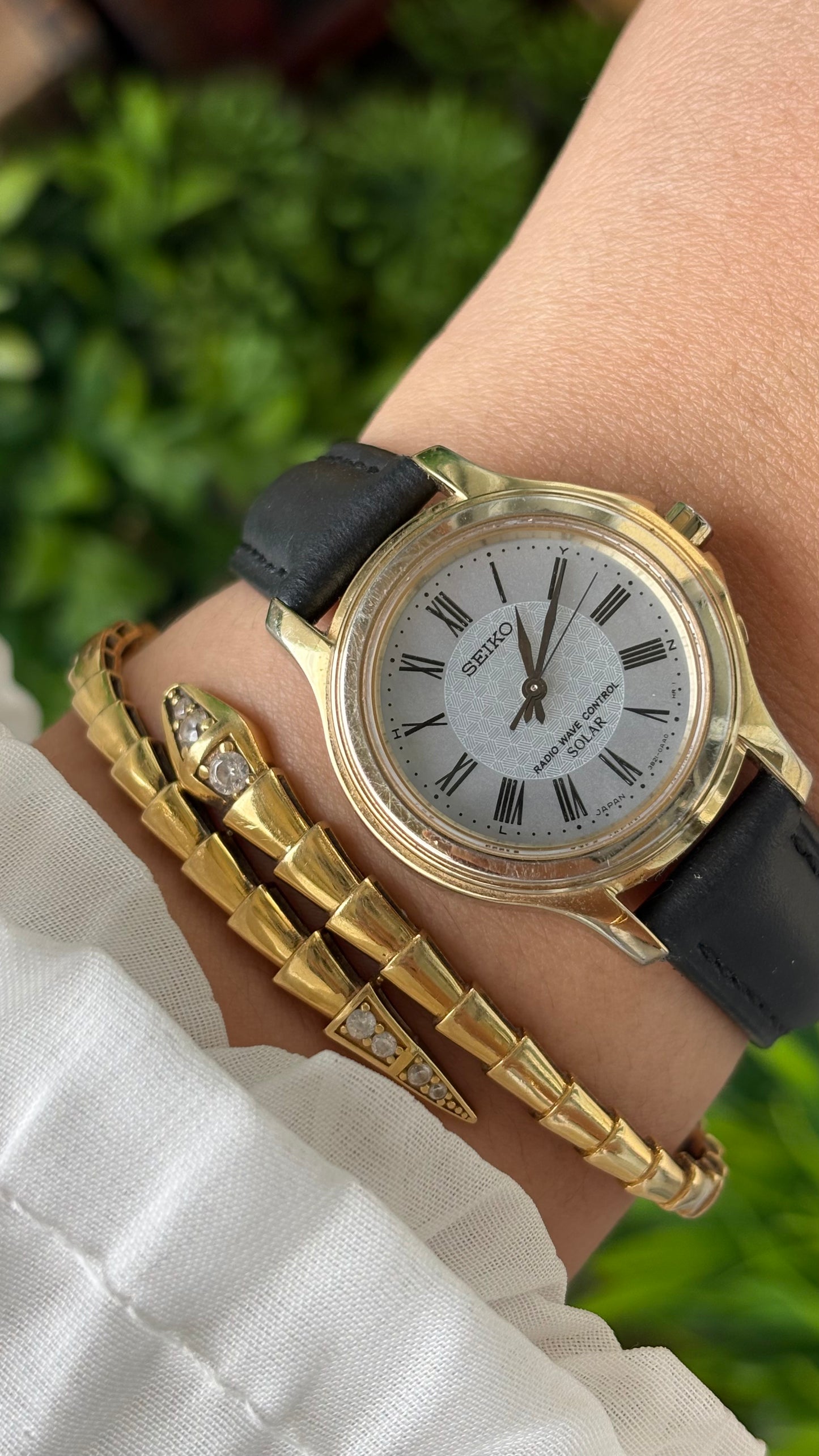 Extremely Rare Seiko Radio Wave Controlled Solar Power Watch in Gold Titanium Tone Black Leather Gray Mother of Pearl Dial Quartz #00601