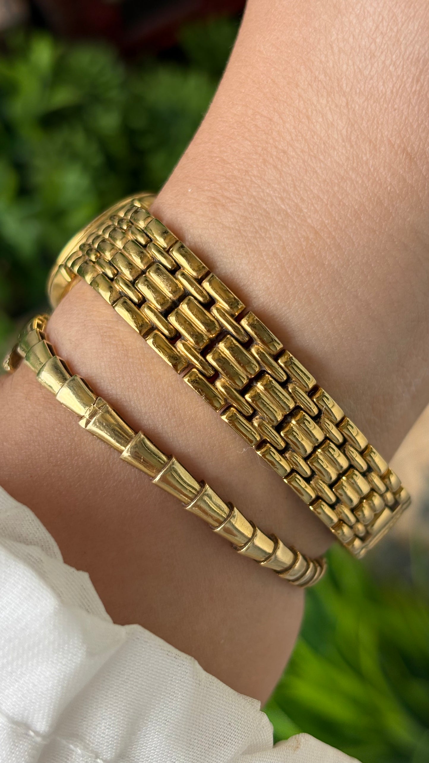 Rare Vintage Longines Swiss Date Window Classic Watch in Gold Tone Roman Dial Quartz #00631