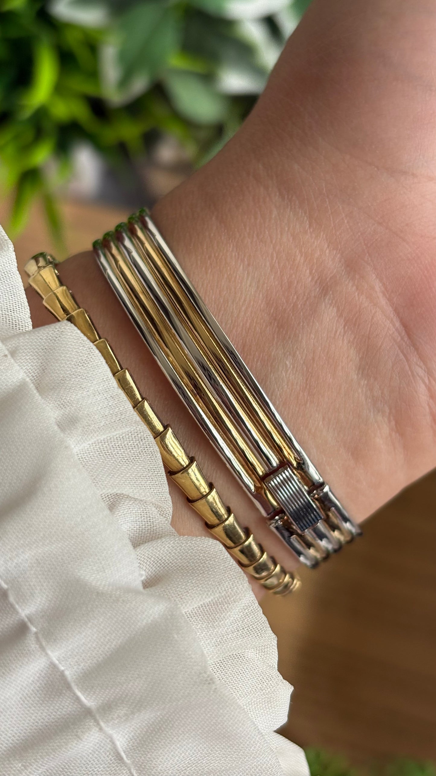 Extremely Rare Vintage Clowat by Seiko Watch in Two-Tone