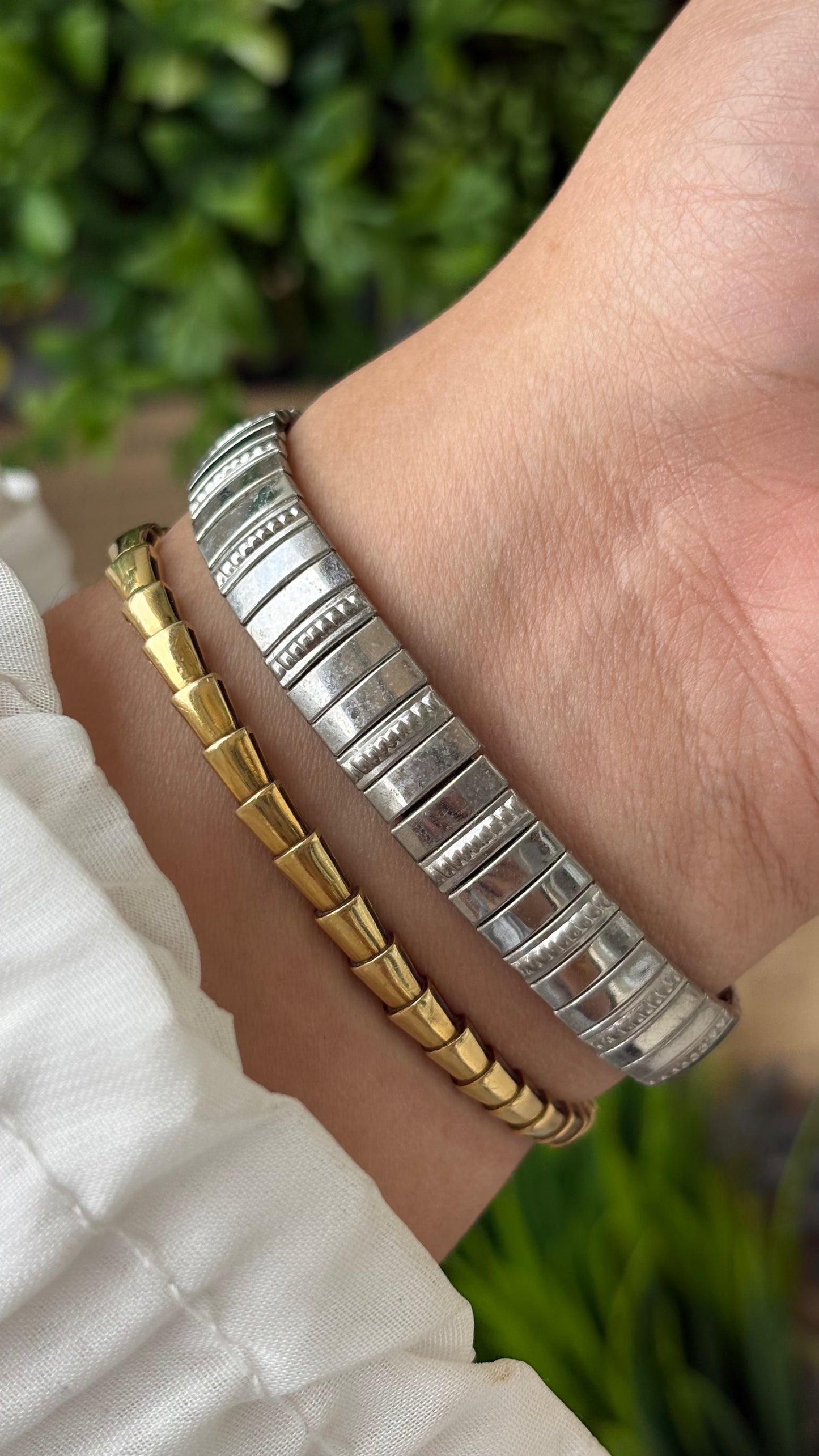 Extremely Rare Dainty Vintage Sergio Valente Interchangeable Bezel Stretchy Band Watch in Two-Tone Quartz #00633