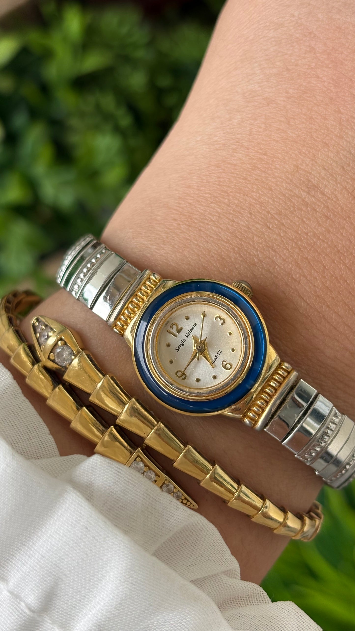 Extremely Rare Dainty Vintage Sergio Valente Interchangeable Bezel Stretchy Band Watch in Two-Tone Quartz #00633