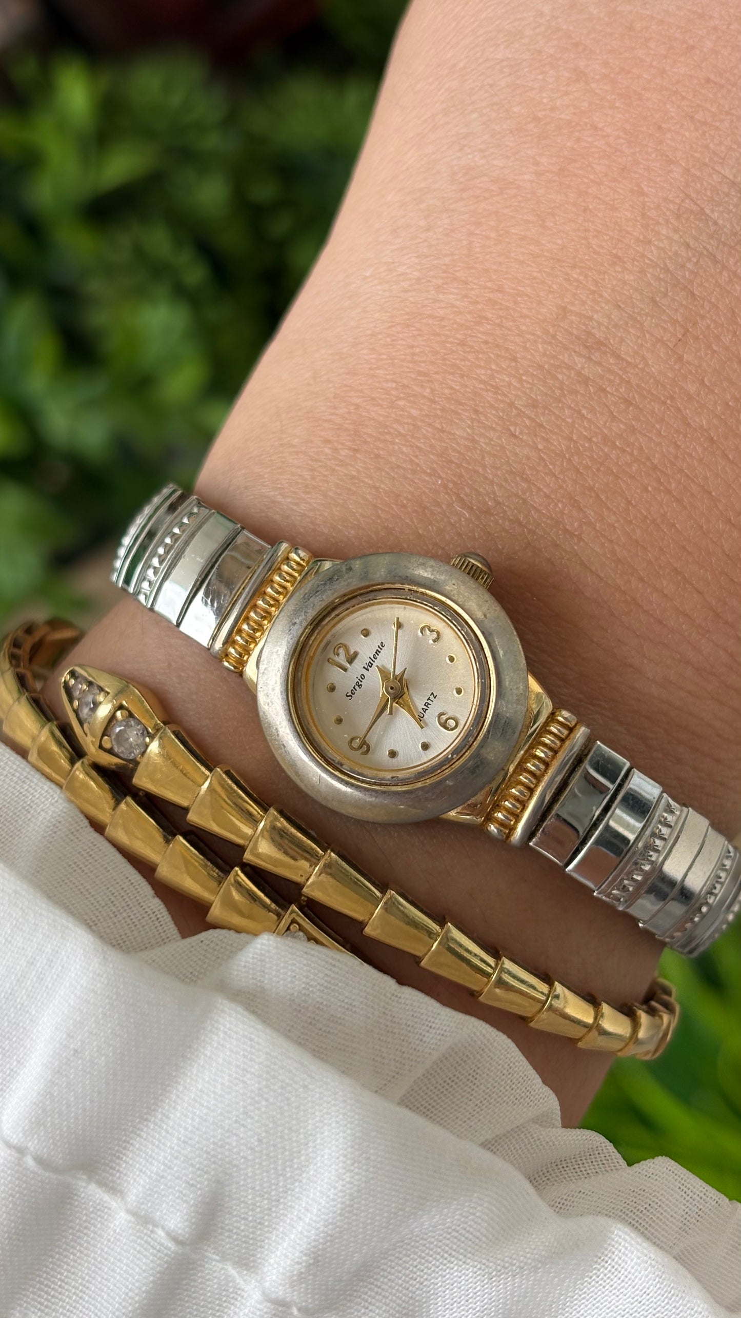 Extremely Rare Dainty Vintage Sergio Valente Interchangeable Bezel Stretchy Band Watch in Two-Tone Quartz #00633
