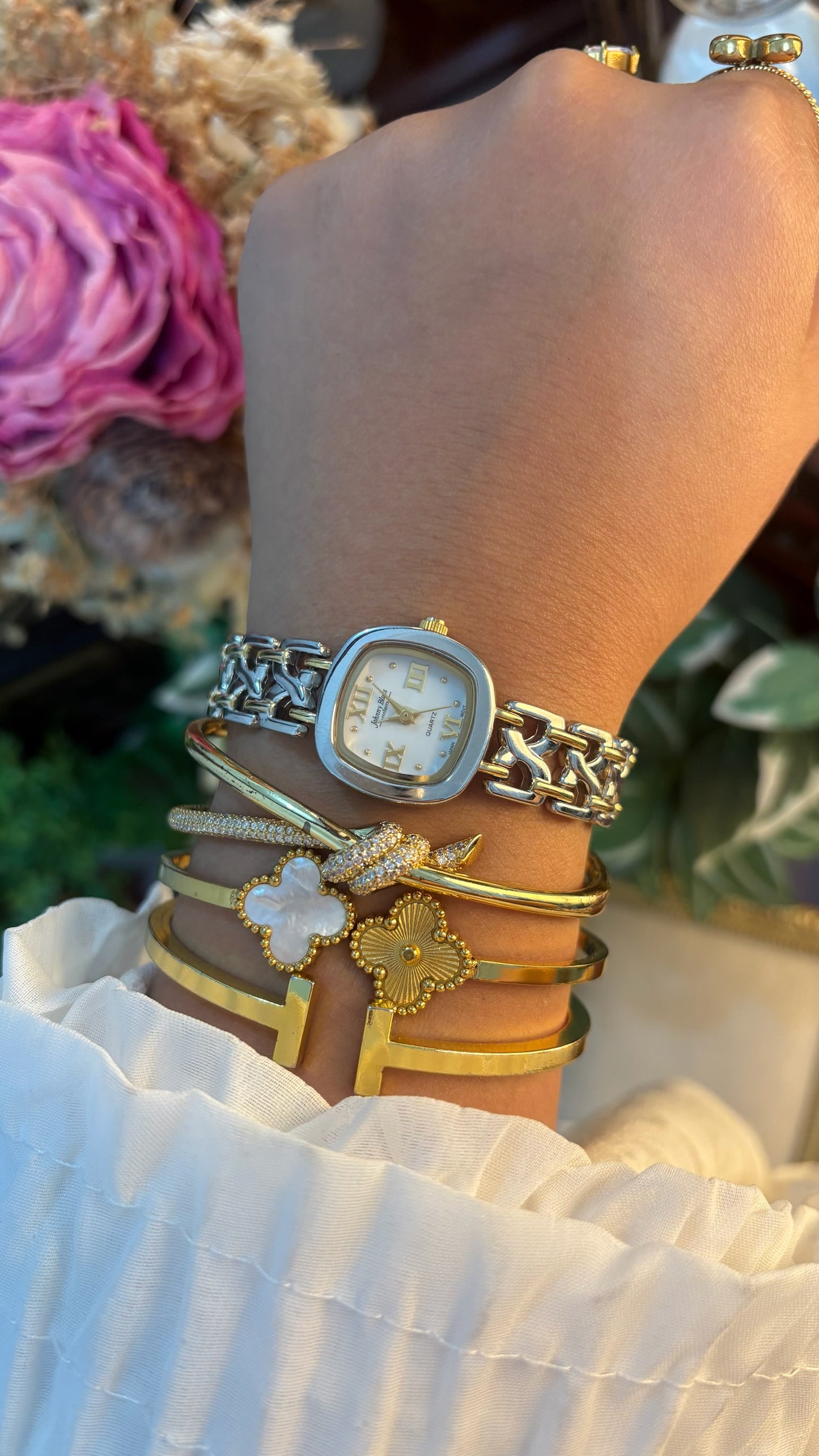 Vintage Johnny Blues Mini Square Dial Hourglass Links Bracelet Watch in Two-Tone Quartz