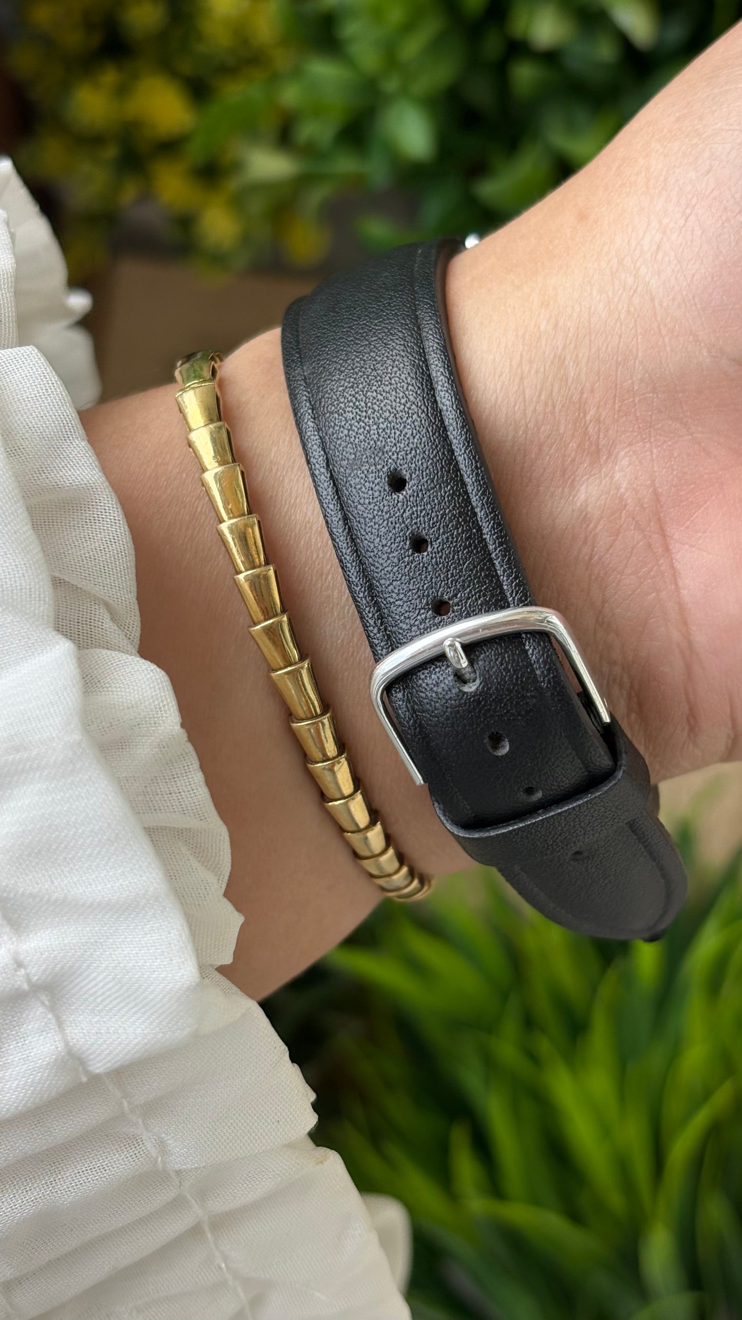 Vintage Current Men's Watch in Silver Tone Black Leather Quartz #00606