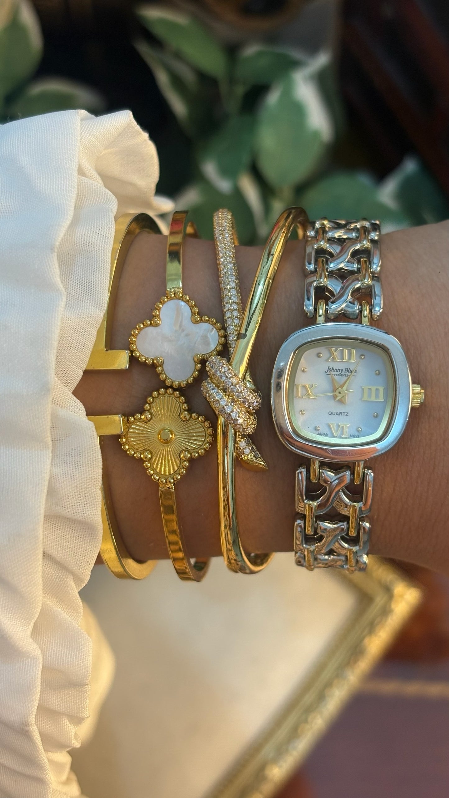 Vintage Johnny Blues Mini Square Dial Hourglass Links Bracelet Watch in Two-Tone Quartz