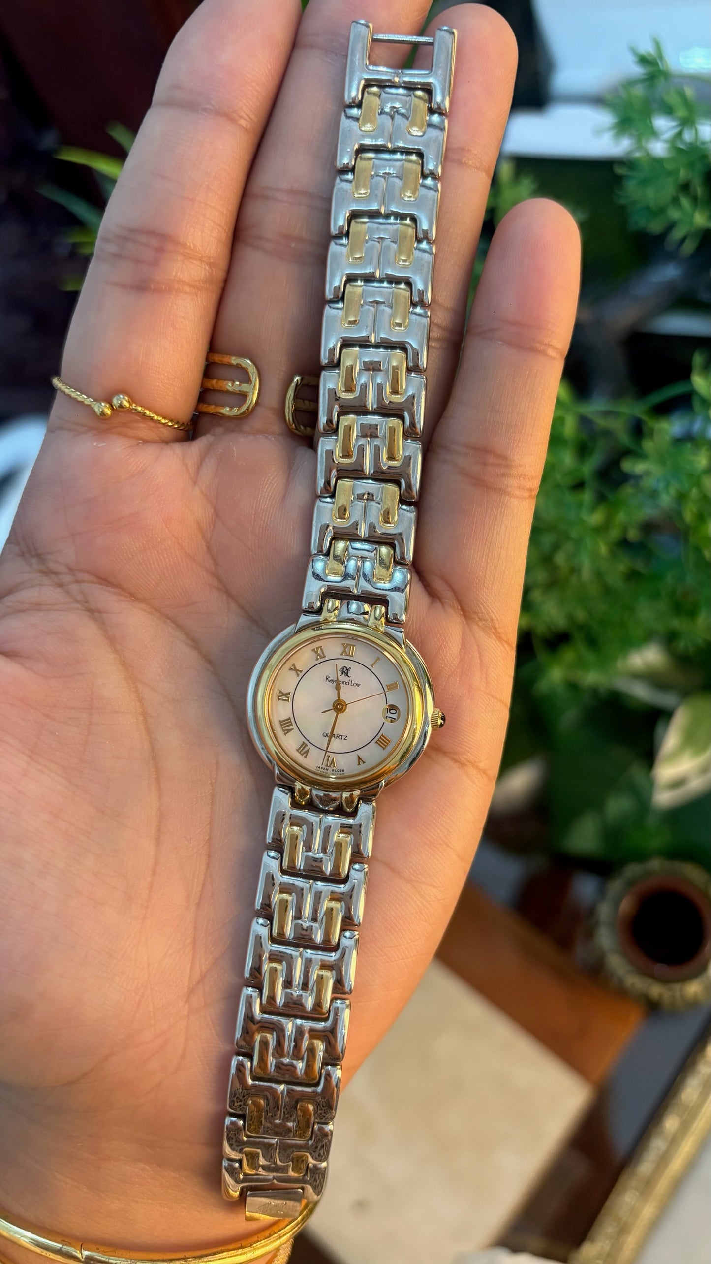 Vintage Raymond Low Date Window Roman Dial Classic Watch in Two-Tone Quartz