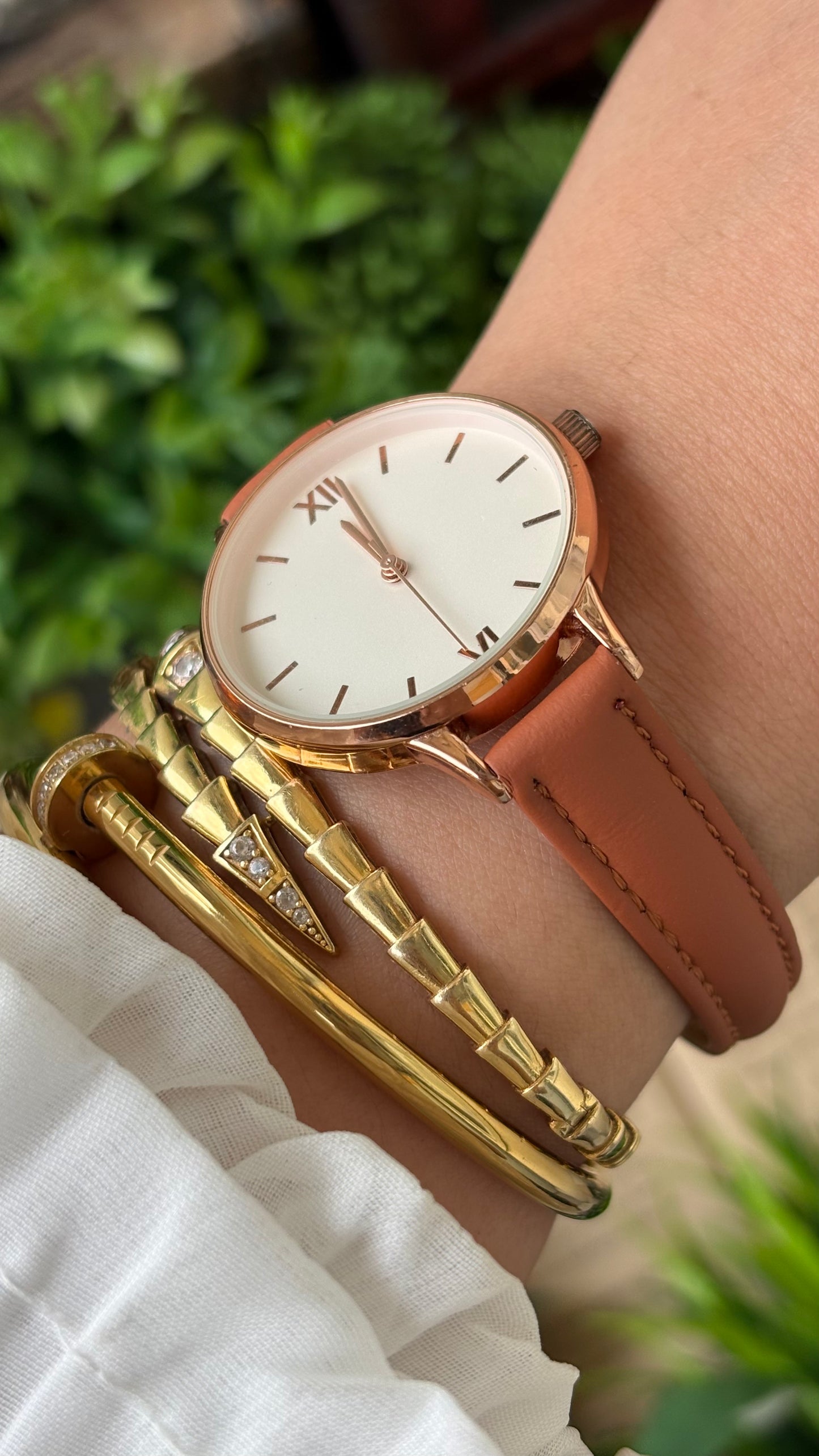 Vintage Japan Quartz Minimalist Watch in Rose Gold Tone Honey Brown Leather #00918