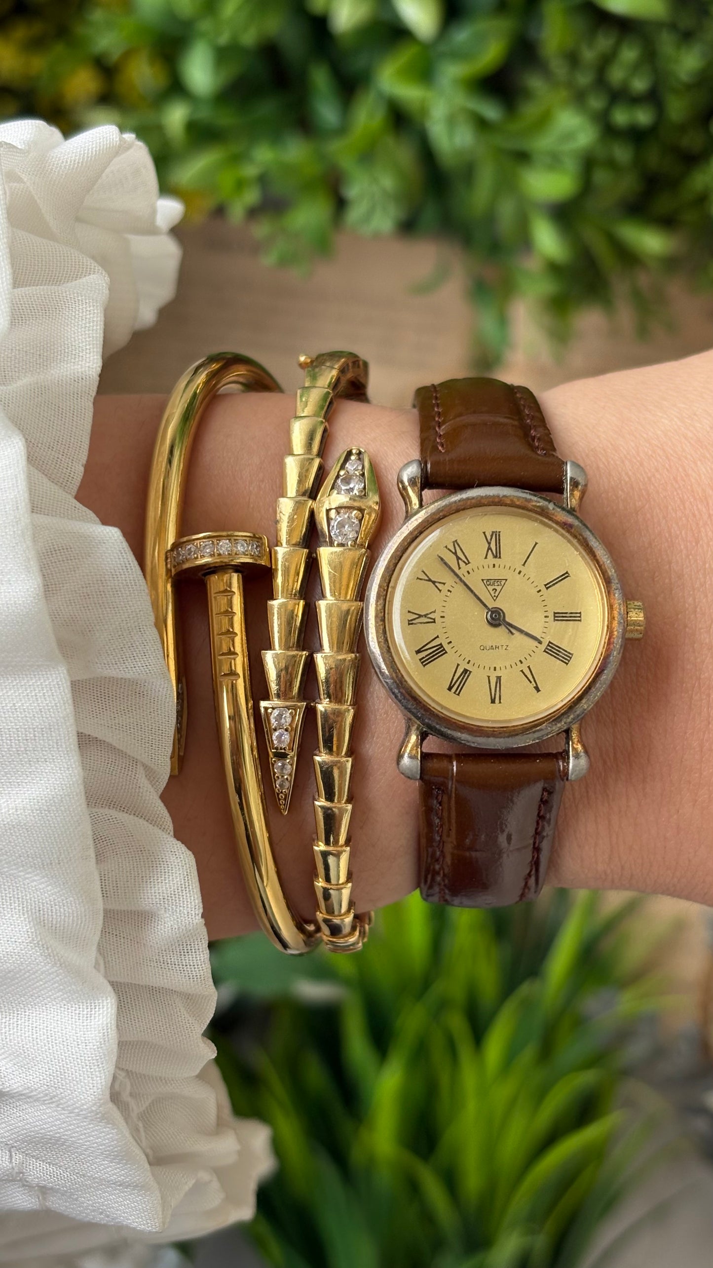 Rare Vintage Guess Gold Roman Dial Watch in Bronze Gold Tone Brown Leather Quartz #00910