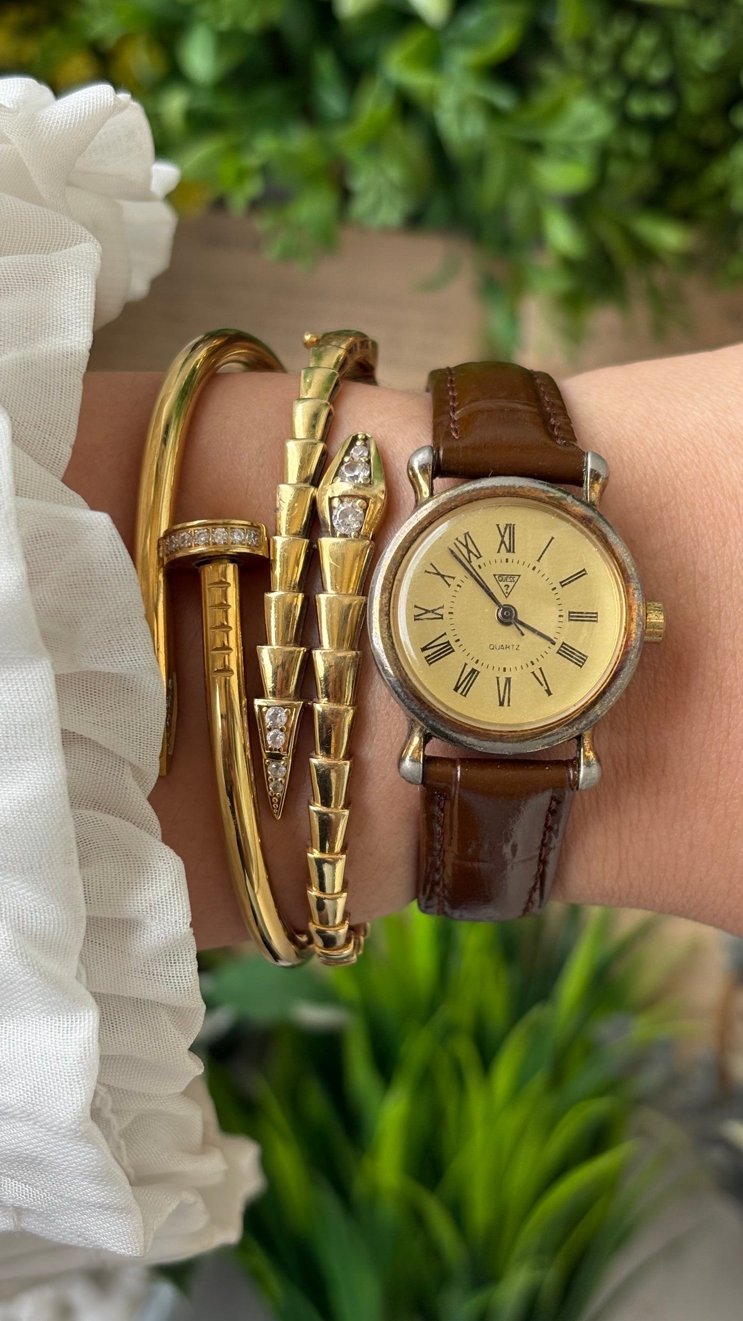 Rare Vintage Guess Gold Roman Dial Watch in Bronze Gold Tone Brown Leather Quartz #00910