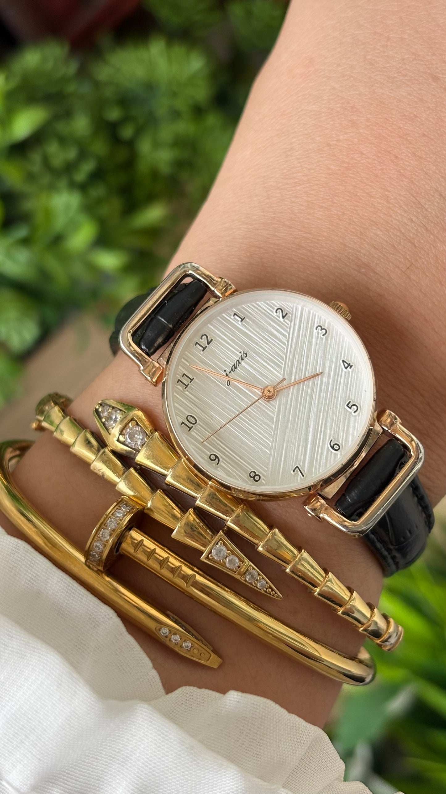 Vintage J-Axis Textured Brush Stroke Dial Watch in Gold Tone Black Leather Quartz #00908