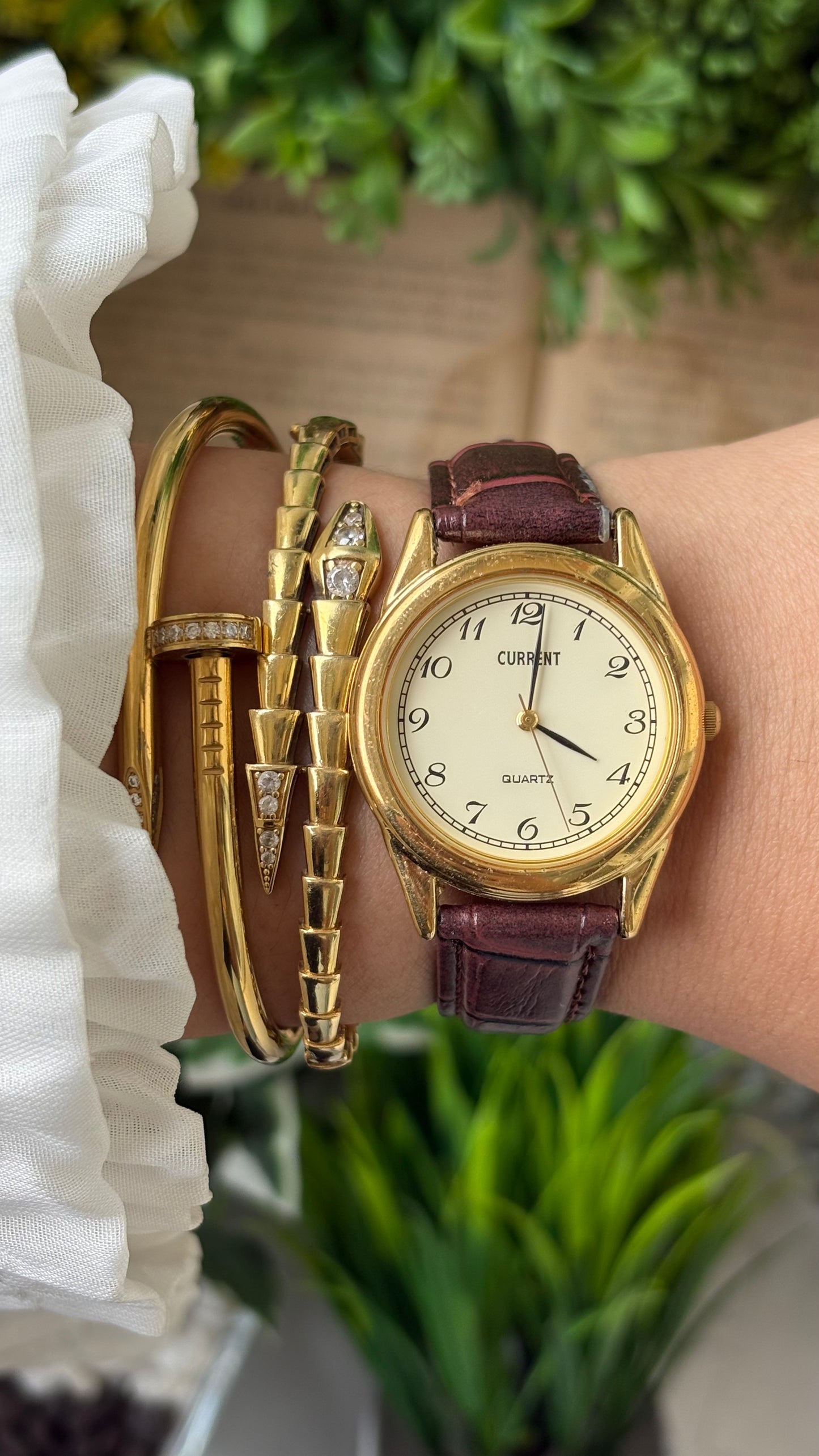 Vintage Current Men's Watch in Gold Tone Brown Leather Quartz #00907