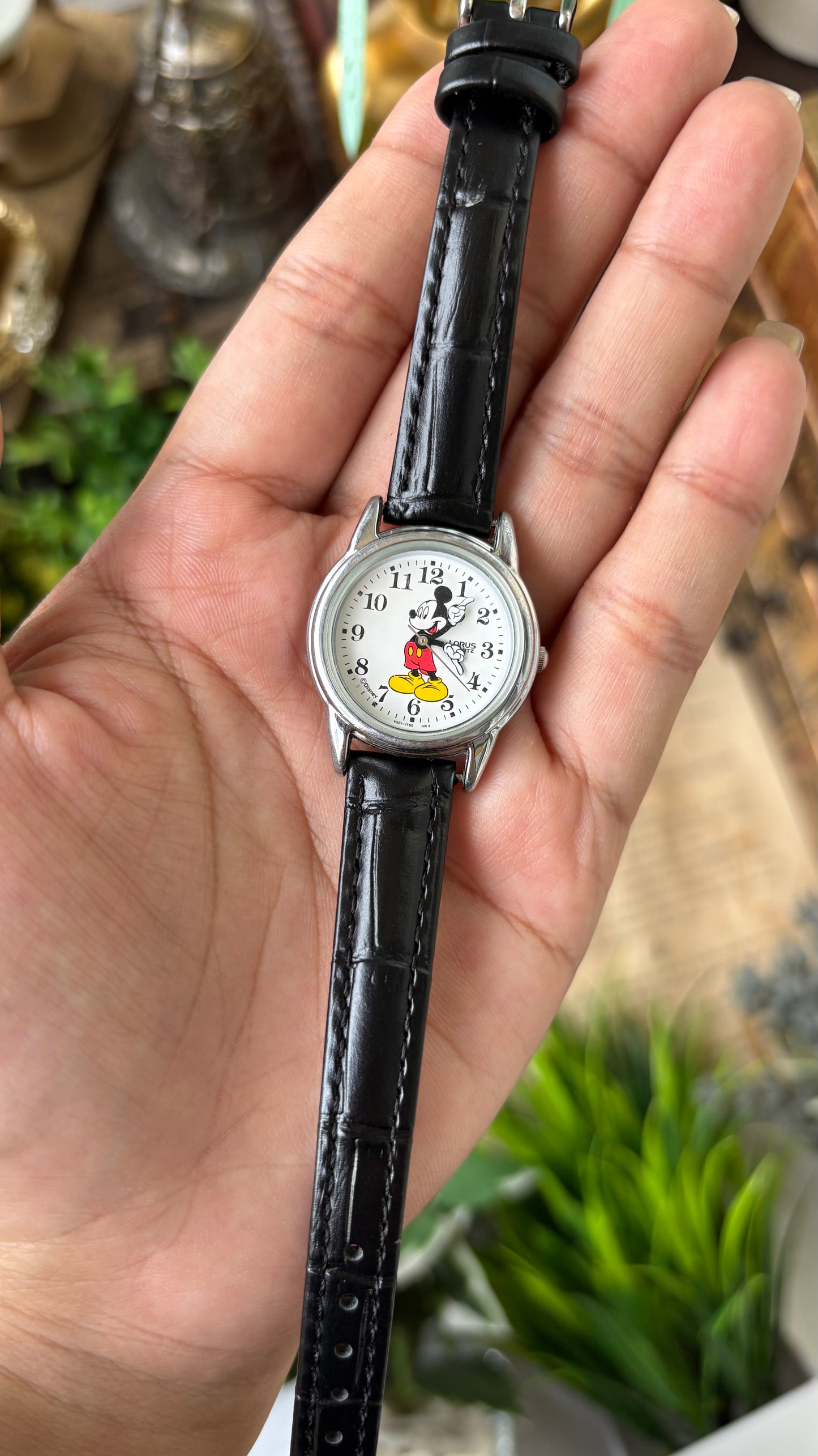 Rare Vintage Lorus Mickey Mouse Watch in Silver Tone Black Leather Quartz #00932