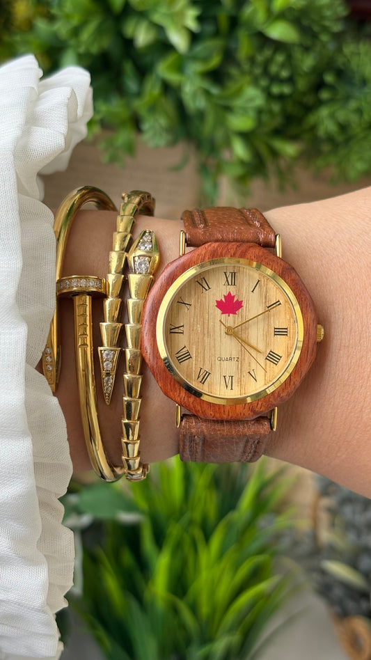 Rare Vintage Canada Wooden Watch in Gold Tone Brown Leather Quartz #00902