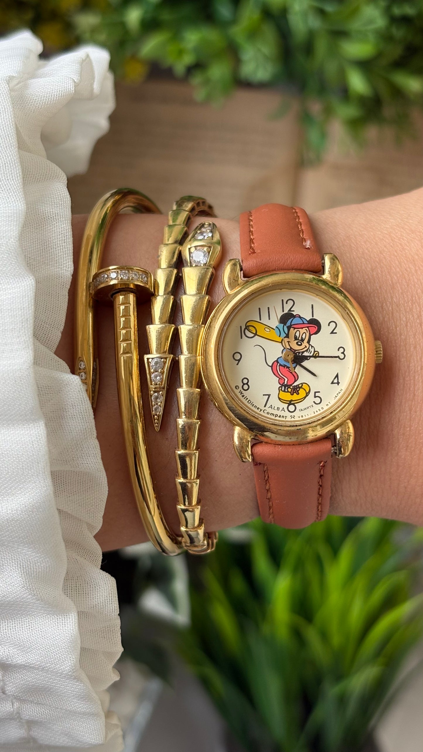 Rare Vintage Alba Mickey Mouse Baseball Watch in Gold Tone Honey Brown Leather Quartz #00906