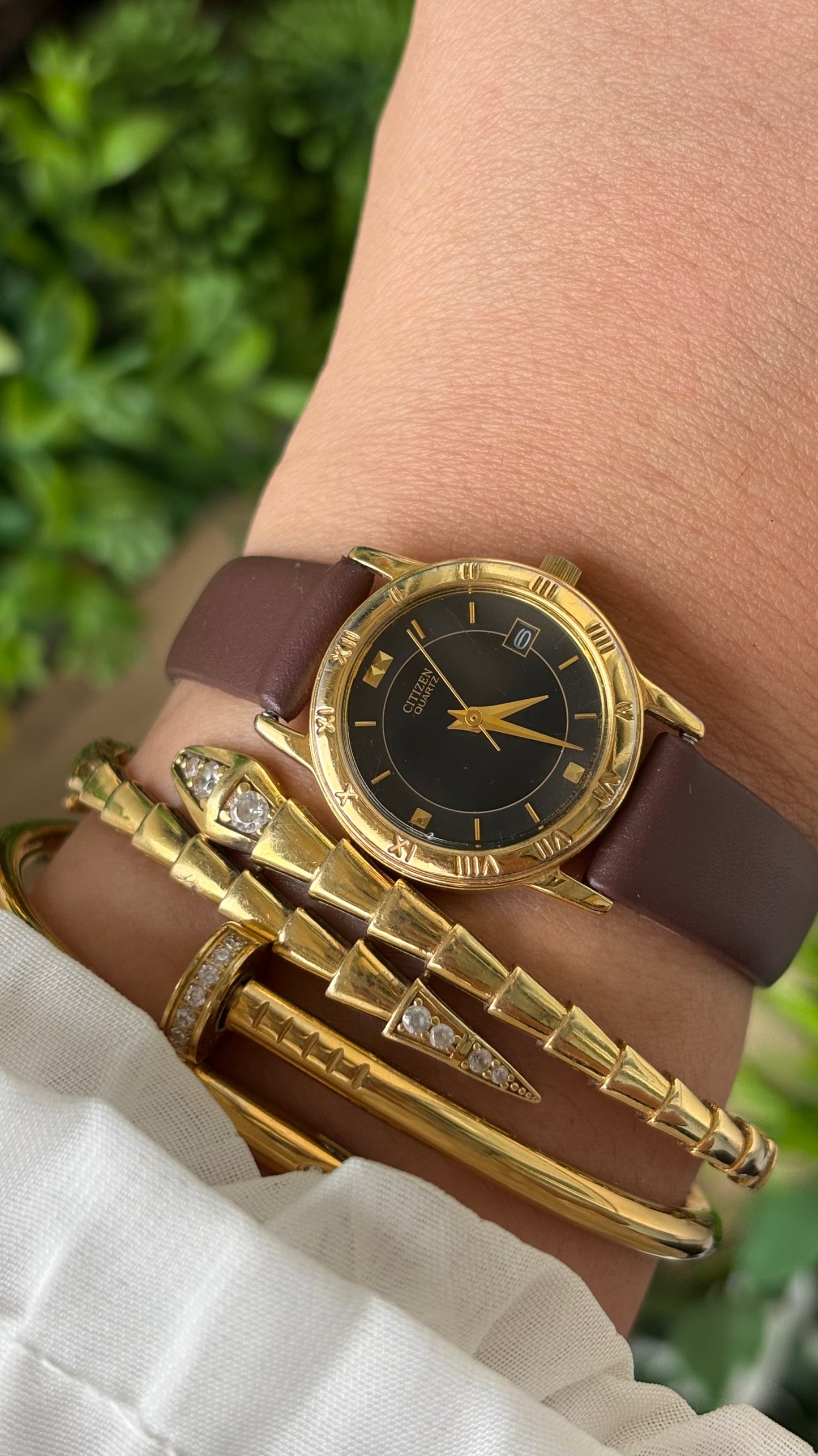 Vintage Citizen Date Window Watch in Gold Tone Brown Leather Black Dial Quartz #00934