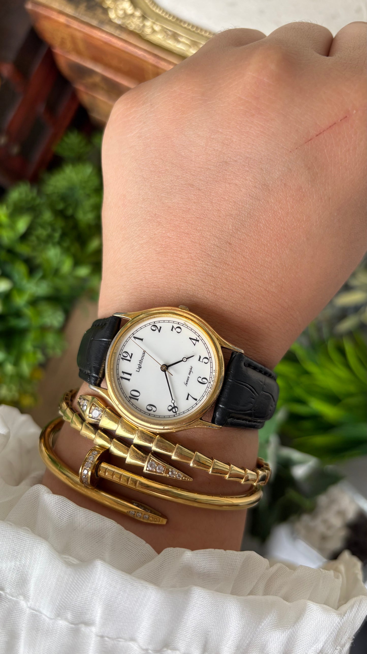 Vintage Lighthouse Lumen Majus Elegant Men's Classic Watch in Gold Tone Black Leather Quartz #00944