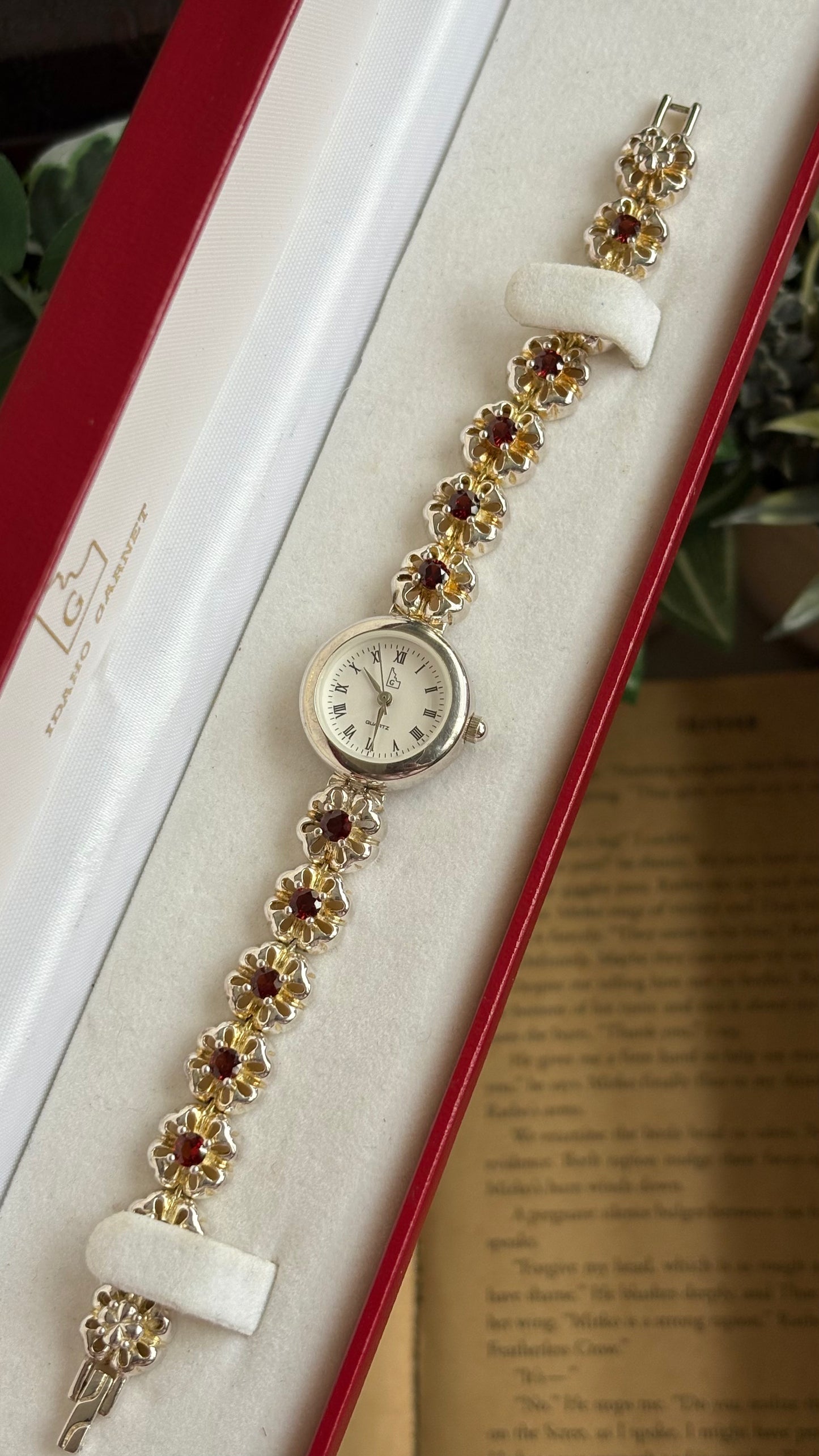 Extremely Rare Vintage Idaho Garnet Watch in Two-Tone Unique Flower Strap Design with 12 Real Garnet Accent