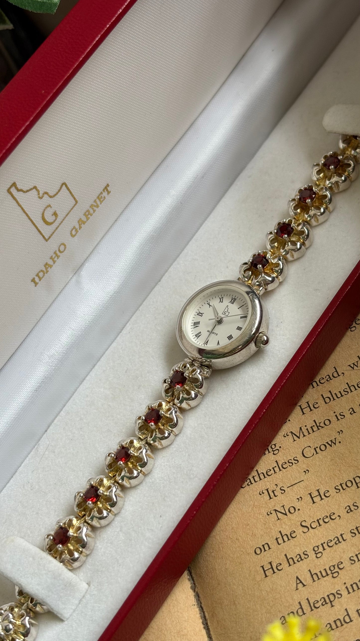 Extremely Rare Vintage Idaho Garnet Watch in Two-Tone Unique Flower Strap Design with 12 Real Garnet Accent