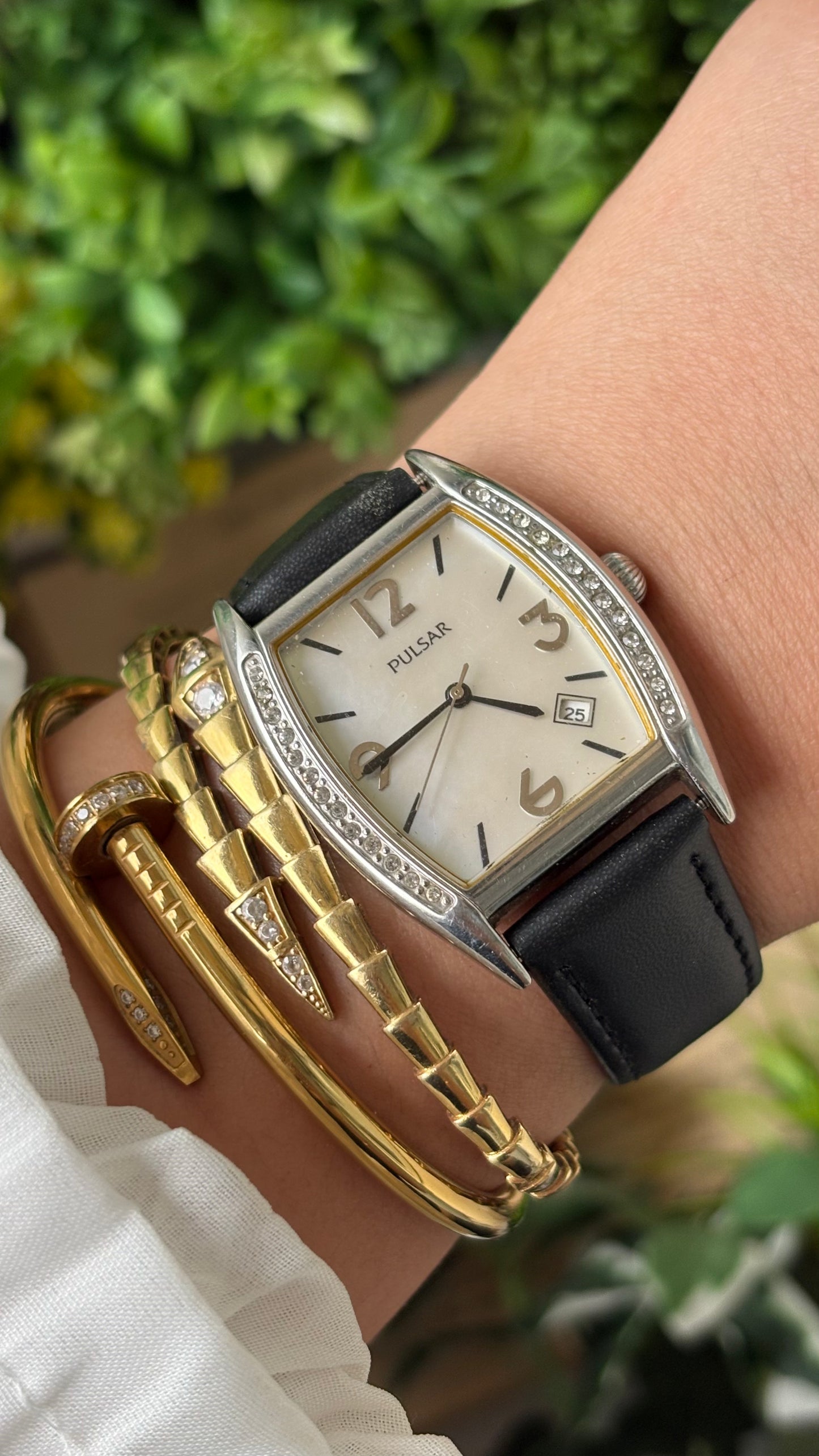 Rare Vintage Pulsar Date Window Side Rhinestone Accent on Bezel Watch in Silver Tone Black Leather Mother of Pearl Dial Quartz Franck Muller Inspired #00913