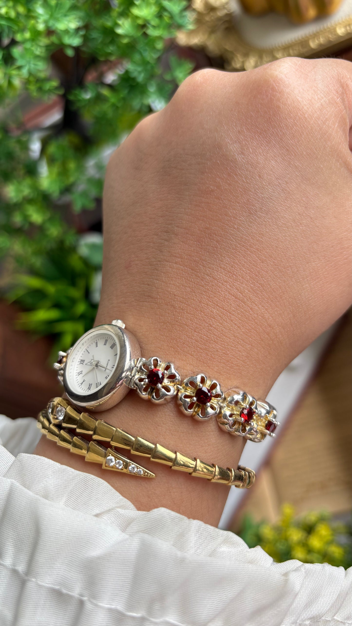 Extremely Rare Vintage Idaho Garnet Watch in Two-Tone Unique Flower Strap Design with 12 Real Garnet Accent