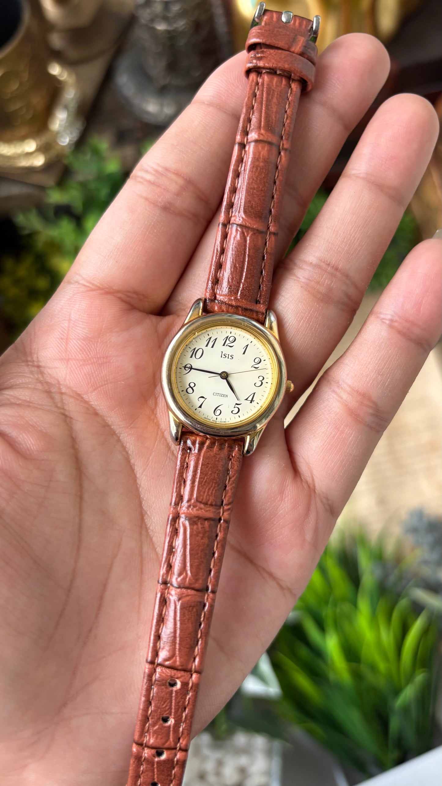 Dainty Vintage Isis Citizen Classic Watch in Gold Tone Honey Brown Leather Quartz #00916