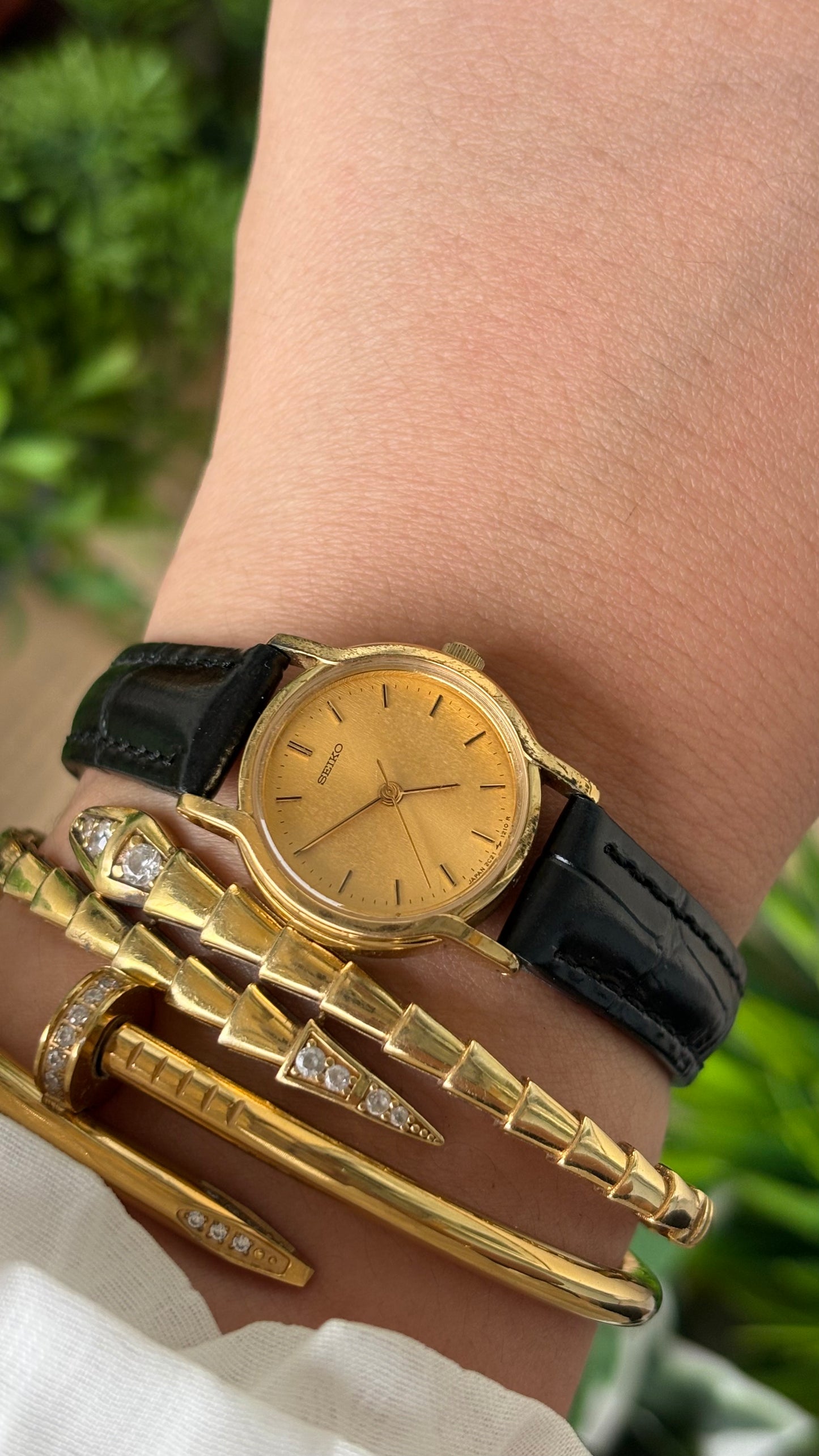 Dainty Vintage Seiko Yellow Gold Dial Minimalist Watch in Gold Tone Black Leather #00938