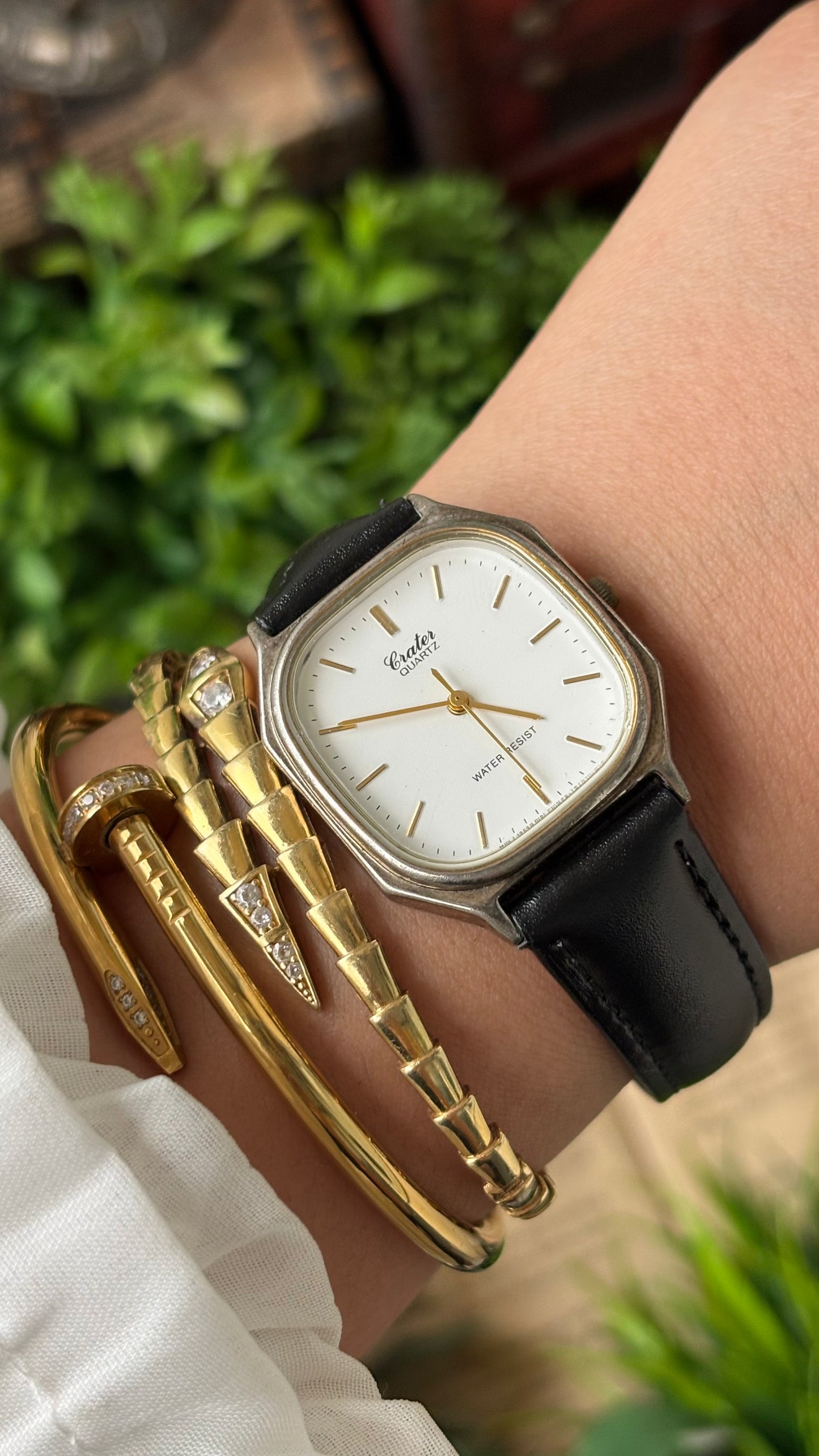 Vintage Crater Minimalist Tank Watch in Silver Tone Black Leather Quartz #00936