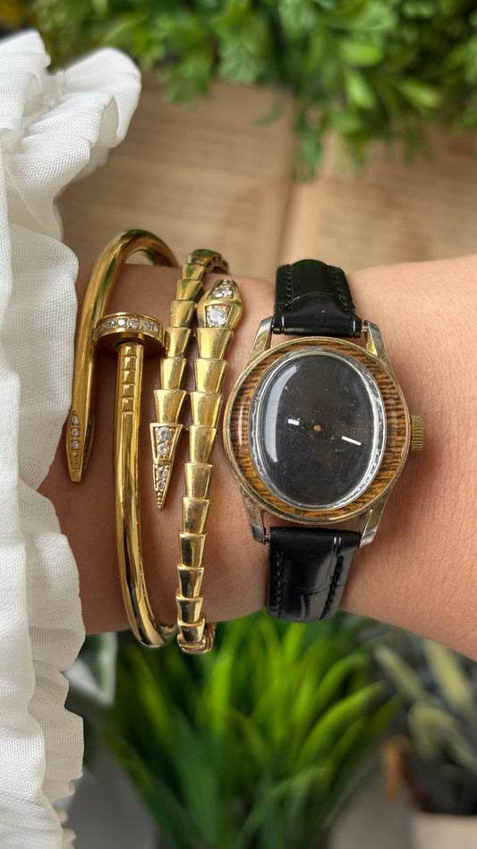 Vintage Swiss Manual Wind Wooden Style Bezel Watch in Silver Tone Black Leather Blackout Oval Dial #00942