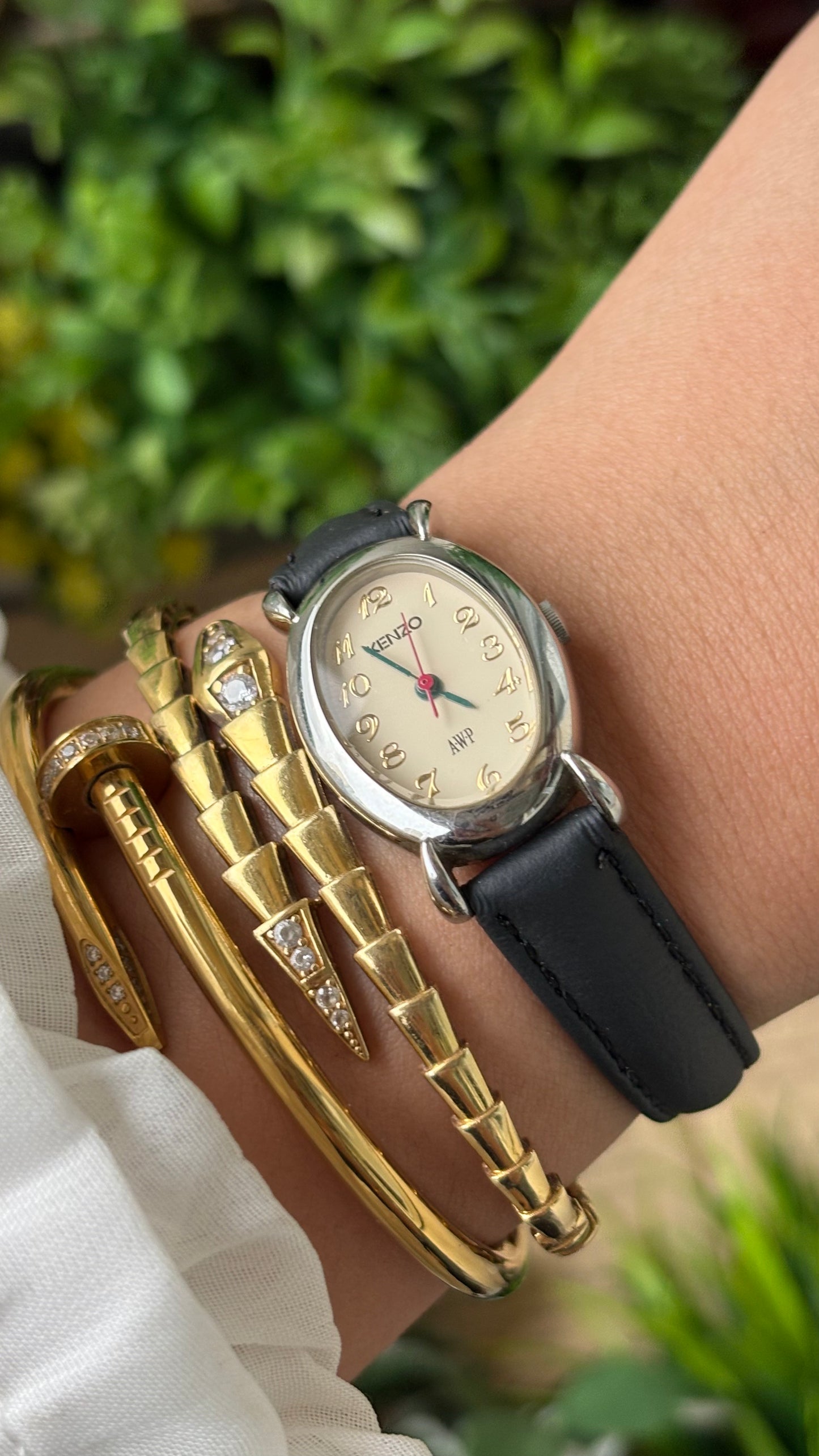 Rare Dainty Vintage Kenzo AWP Limited Edition Oval Dial Watch in Silver Tone Black Leather Quartz #00940